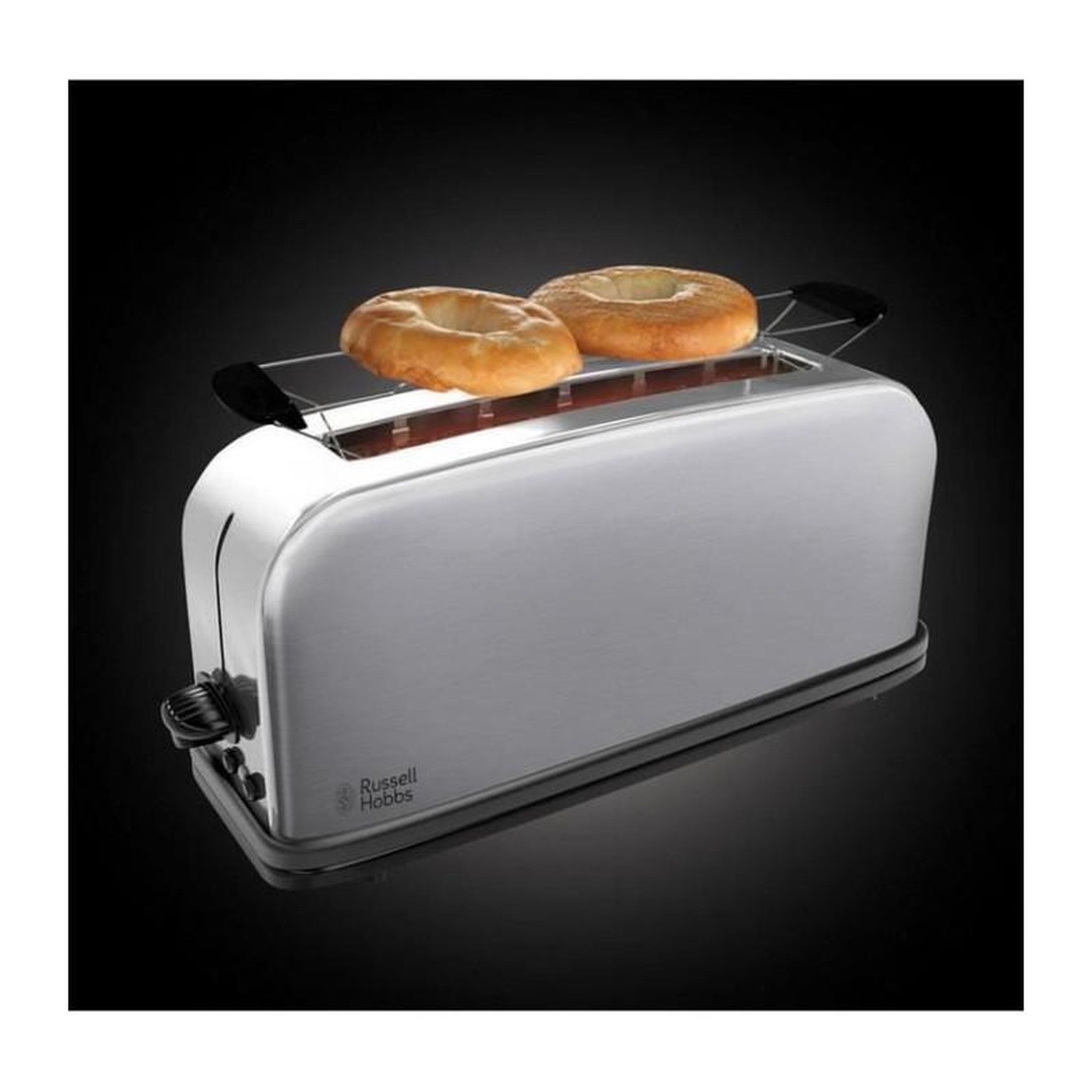 Voir la diapositive 3 : Russell Hobbs Notre grille-pain Oxford Russell Hobbs 21396-56 grille a merveille des pains de toutes tailles et amene la bonne humeur a chaque