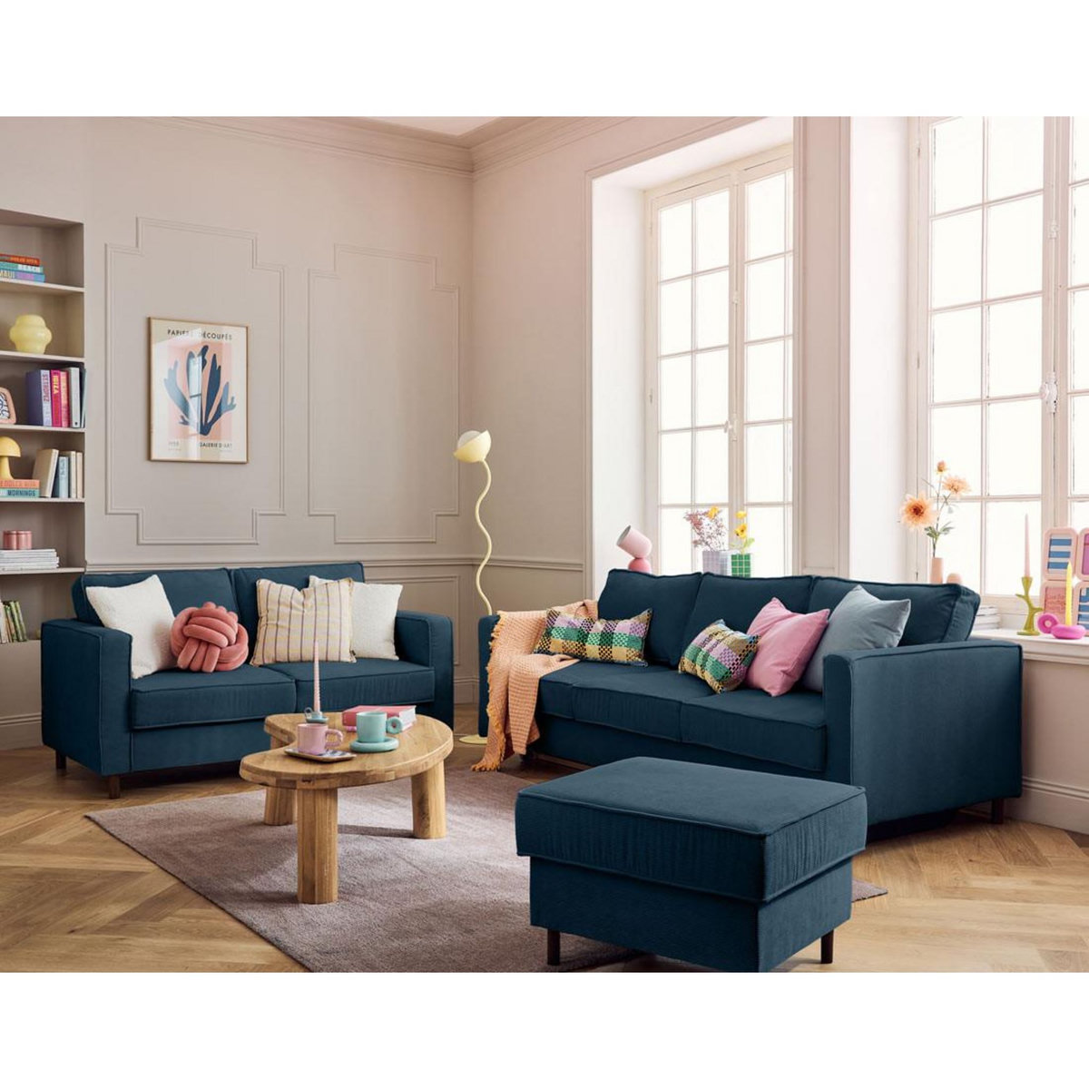 LISA DESIGN Jake - pouf en velours côtelé - pieds bois foncé