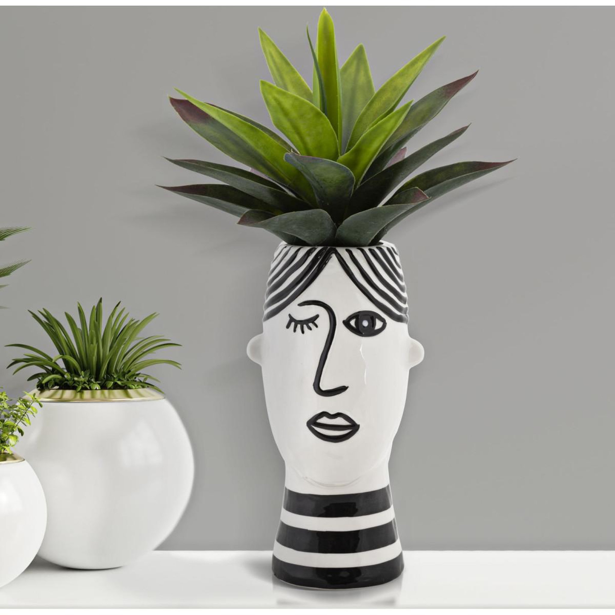Voir la diapositive 6 : Paris Prix Vase déco visage en porcelaine  face  26cm blanc & noir