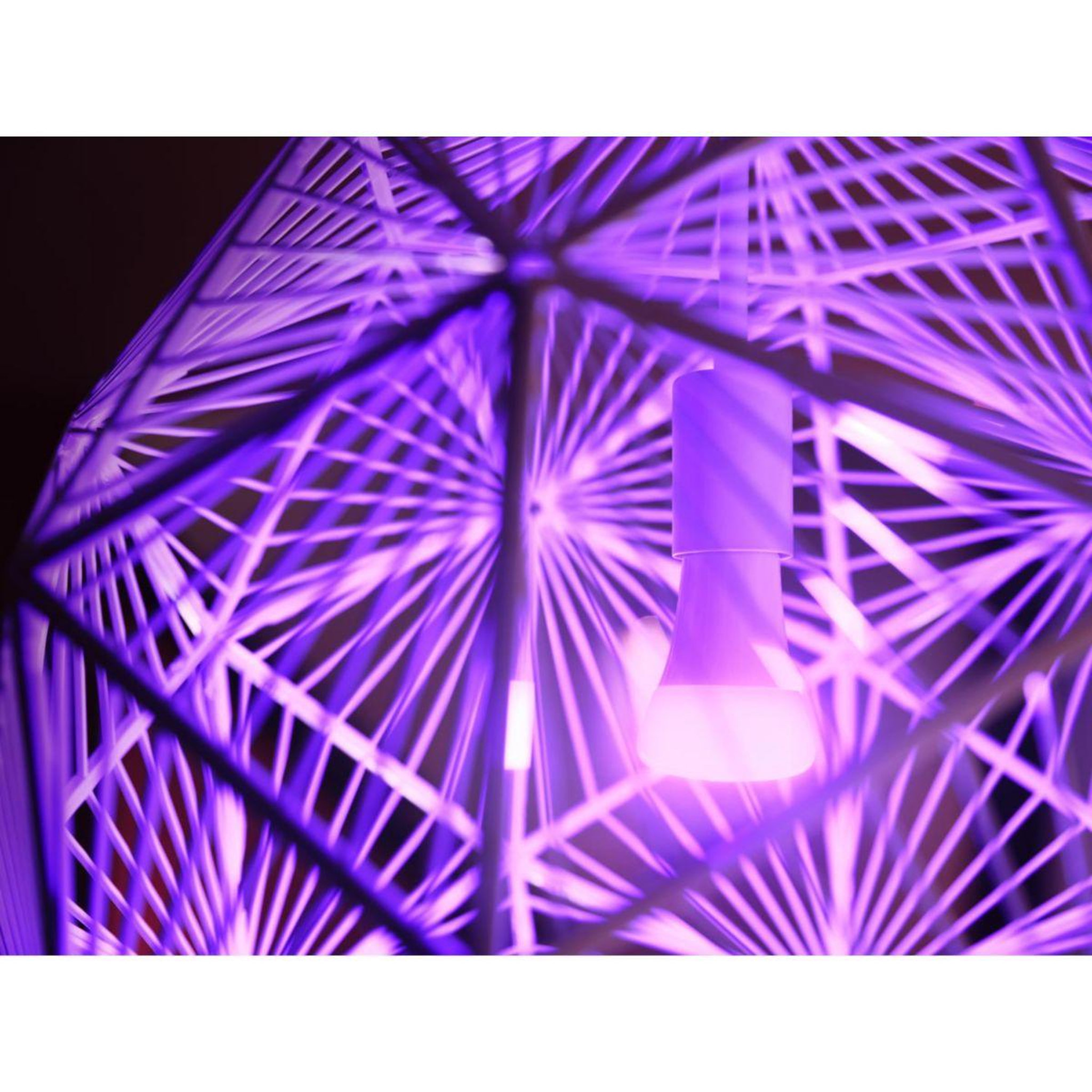 Voir la diapositive 3 : Philips Ampoule LED connectée HUE W&C E27 60W x2