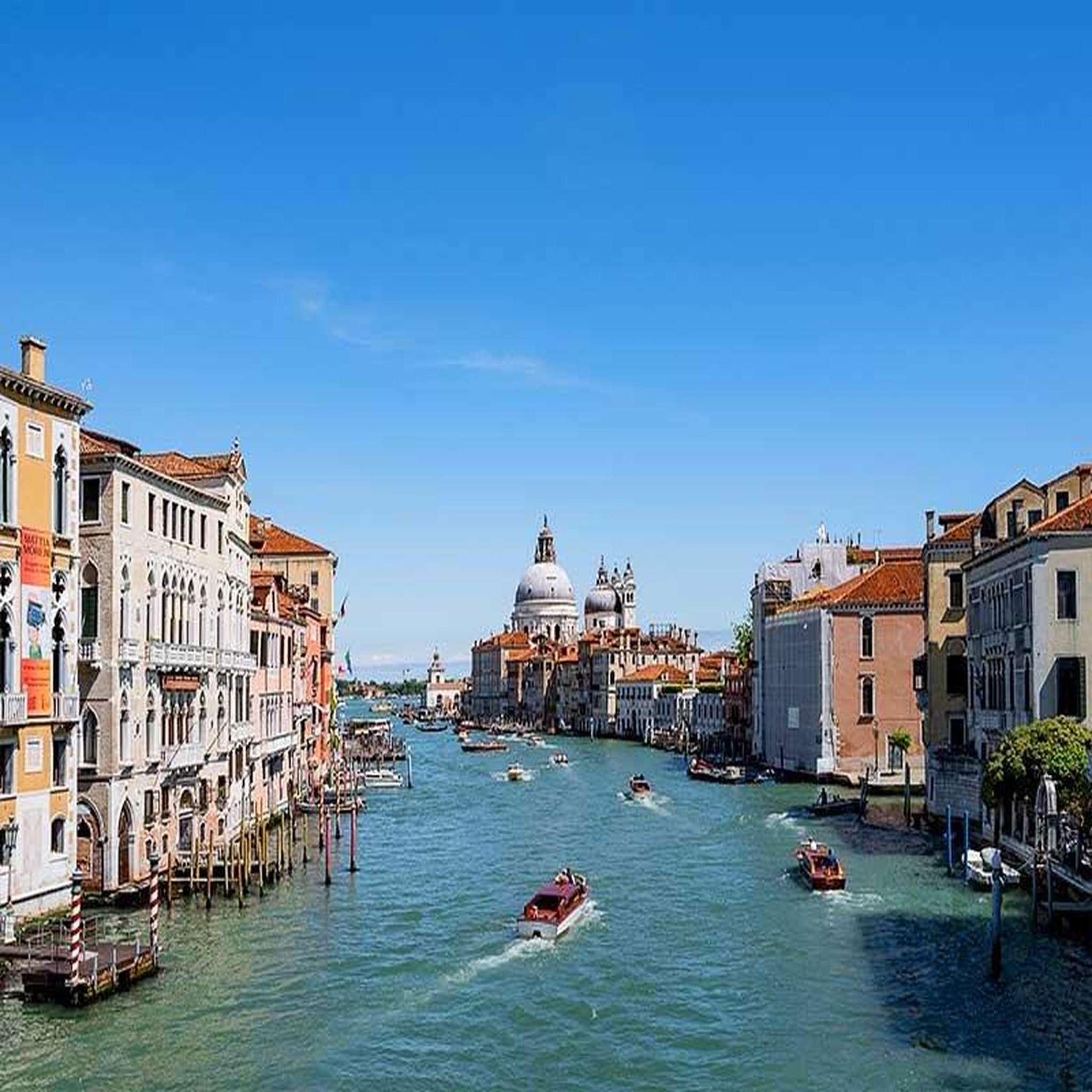 Voir la diapositive 2 : Smartbox 2 nuits en hôtel 4* au cœur de venise - coffret cadeau séjour
