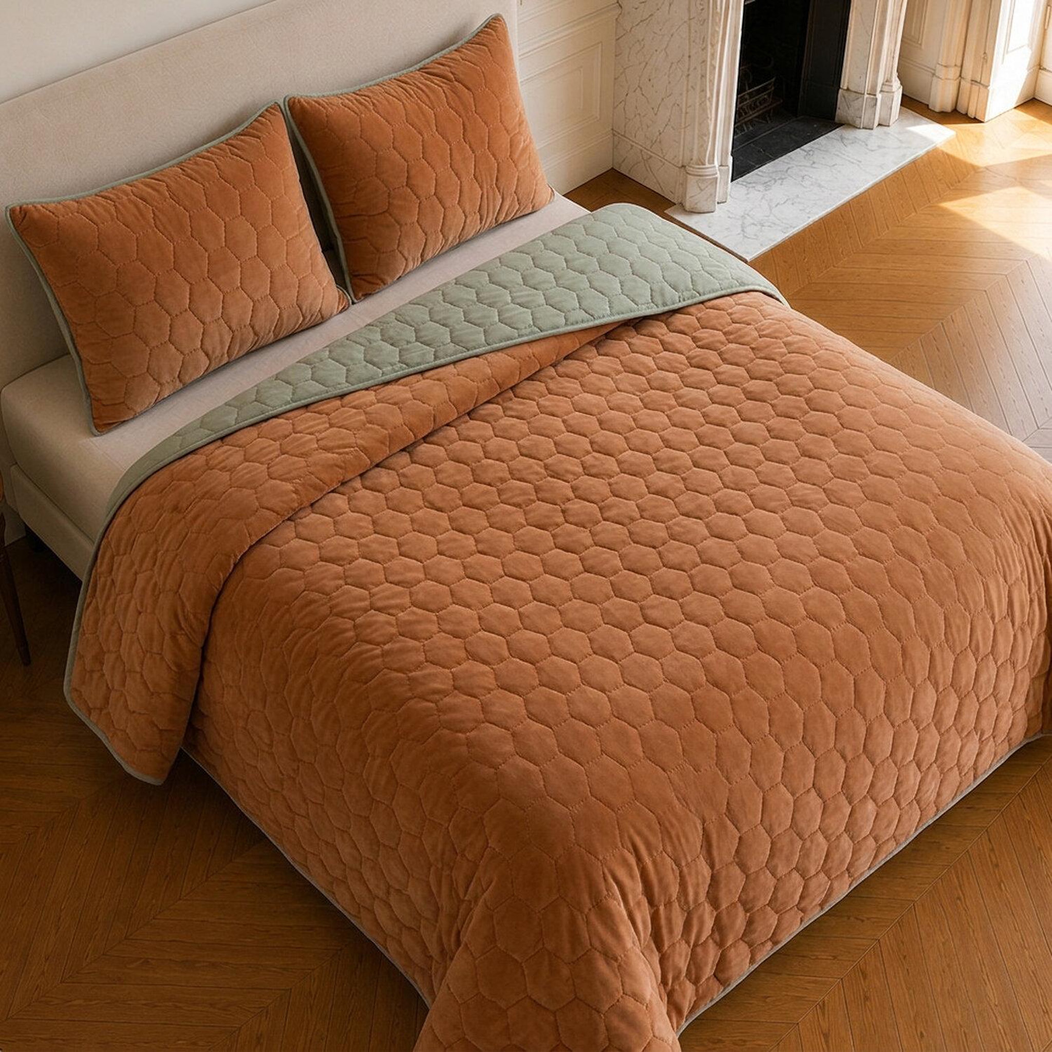 Voir la diapositive 4 : Home collection Couvre-lit matelassé réversible