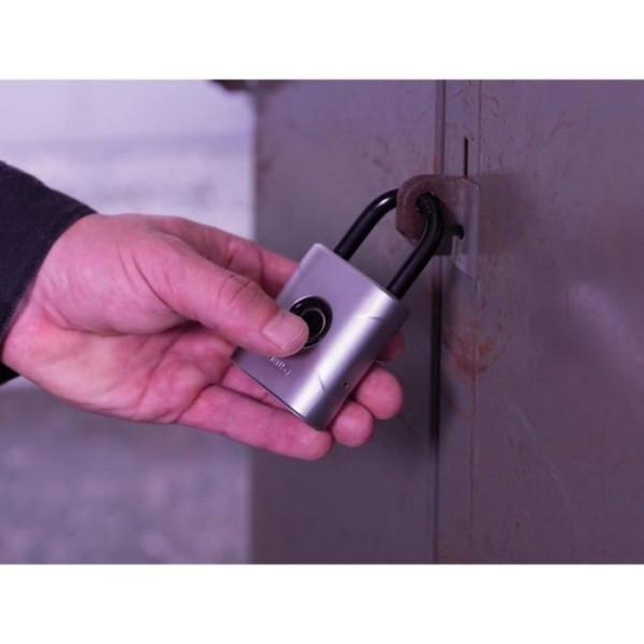 Voir la diapositive 4 : ABUS Cadenas biométrique ABUS 57/50 Touch - Ouverture par empreinte digitale - Résistant aux intempéries