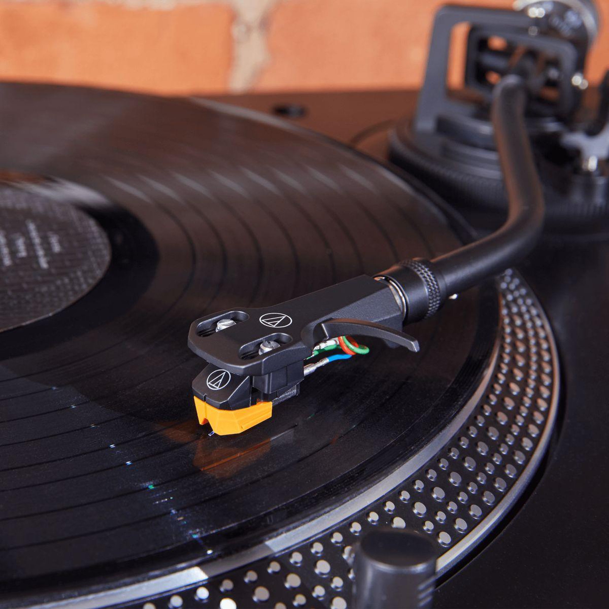 Voir la diapositive 4 : Audio-technica Diamant AT-VMN95EN