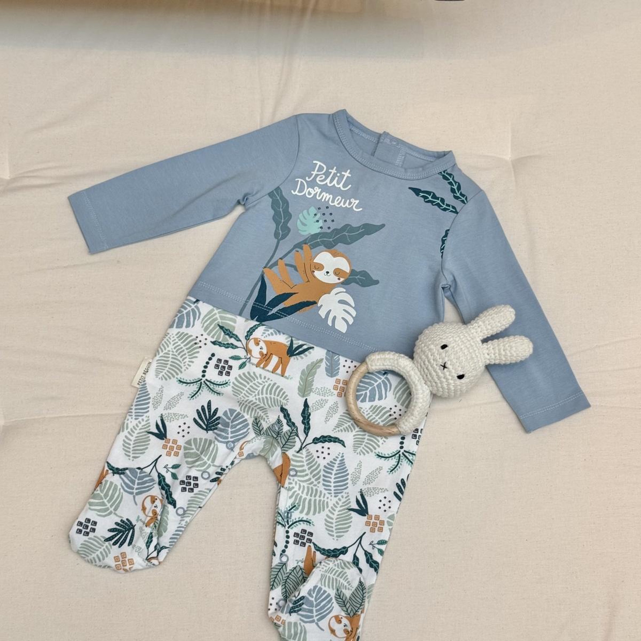Voir la diapositive 5 : PETIT BEGUIN Pyjama bébé baroudeur