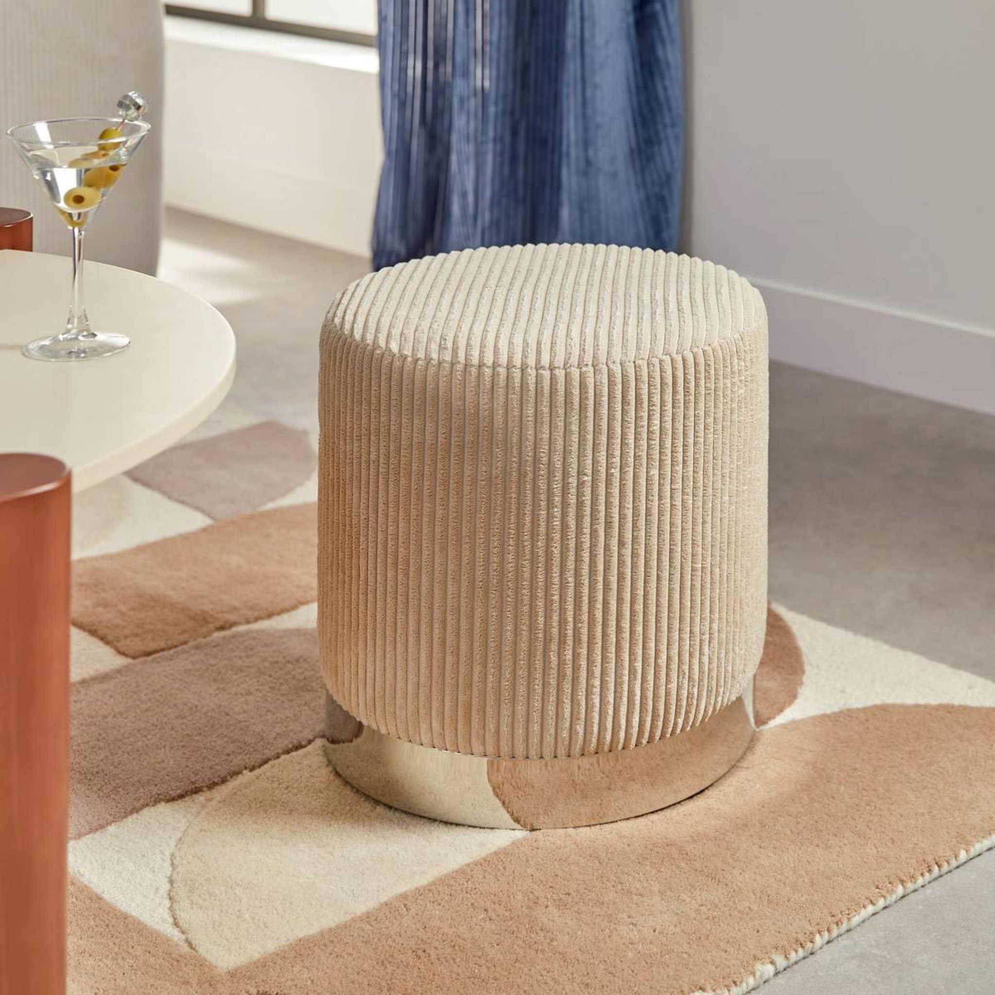 Voir la diapositive 4 : ATMOSPHERA Pouf en velours côtelé  sylia  38cm ivoire