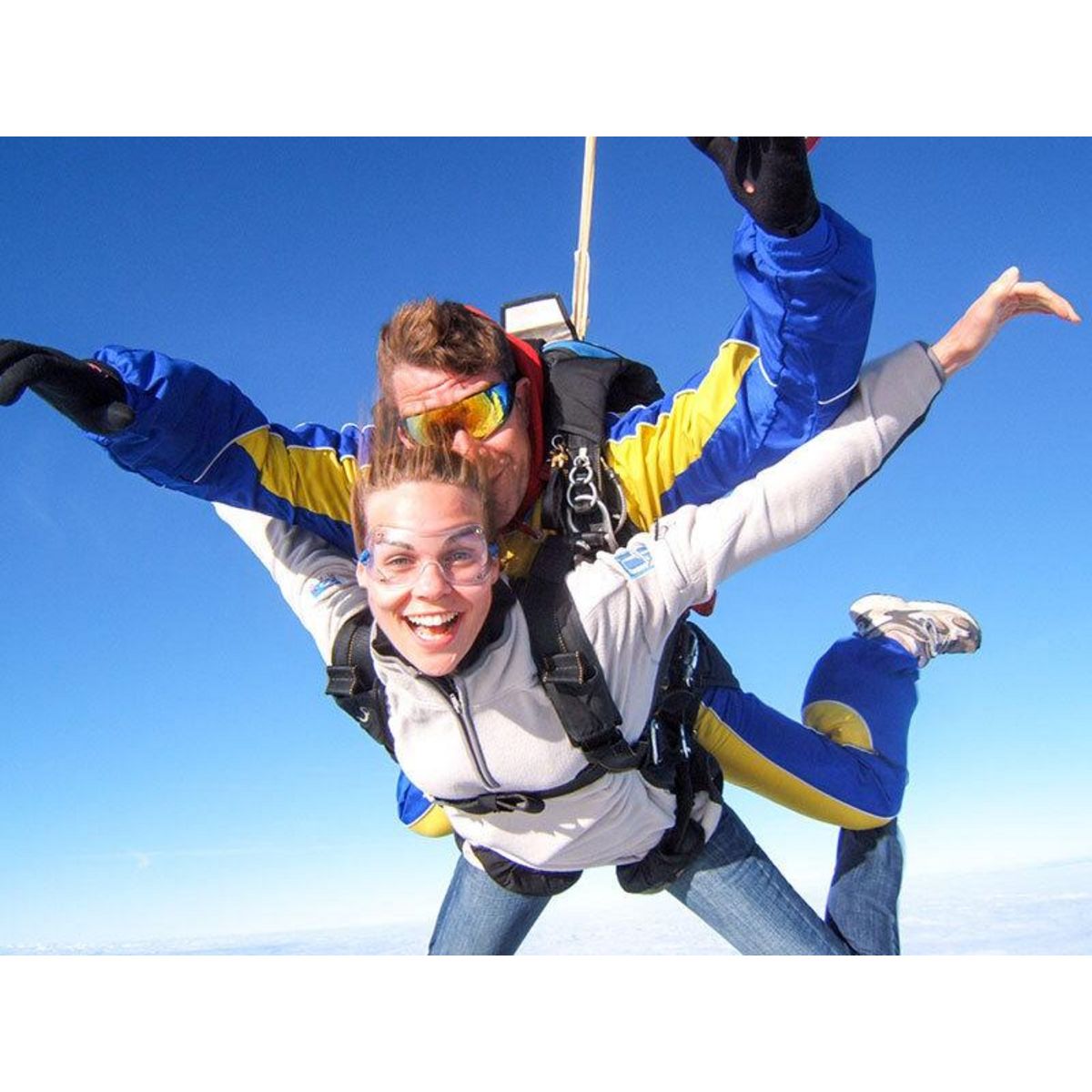 Smartbox Saut en parachute à 4 200 mètres d'altitude en semaine près d'Amiens - Coffret Cadeau Sport & Aventure