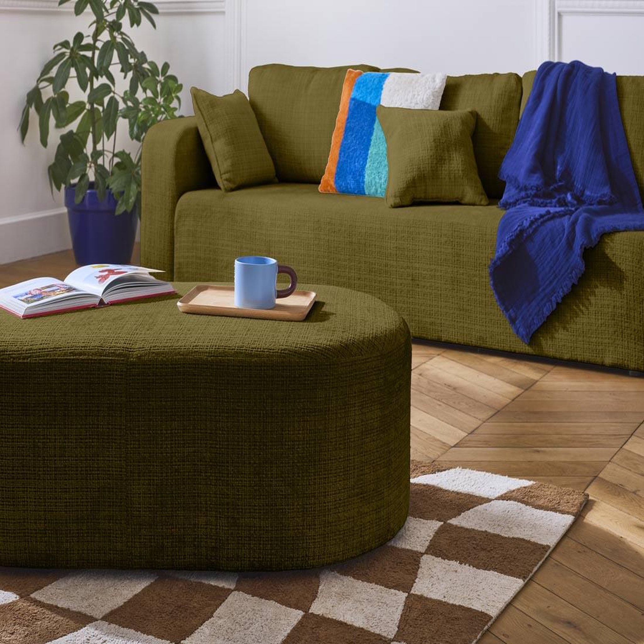 Voir la diapositive 5 : BEST MOBILIER Miro - canapé droit 3 places - convertible avec coffre - en velours texturé
