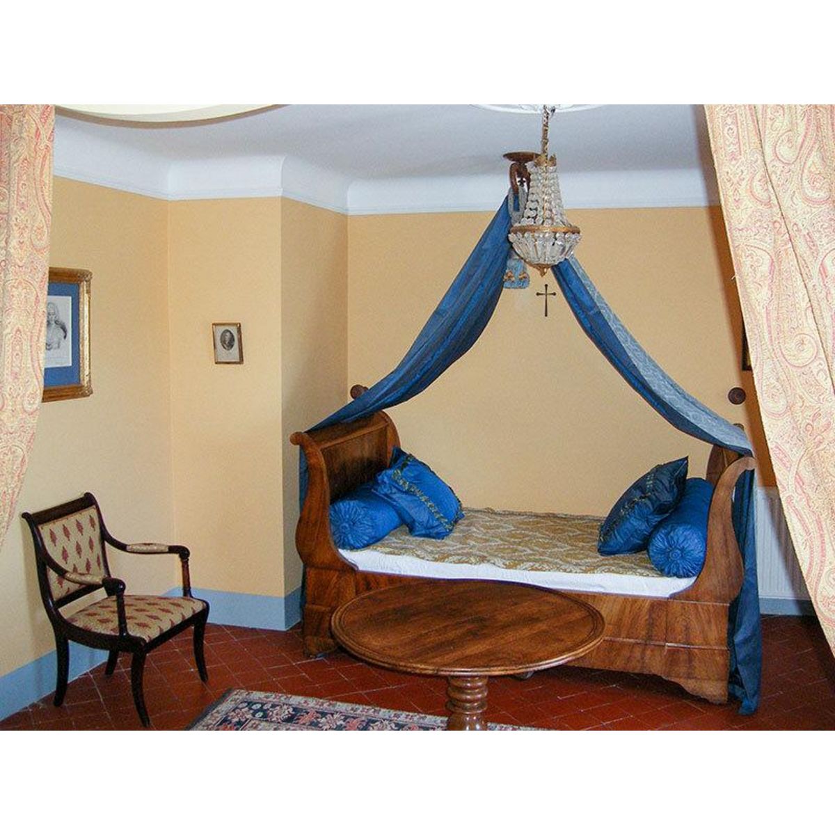 Smartbox 3 jours en suite en famille dans un château à Valensole - Coffret Cadeau Séjour