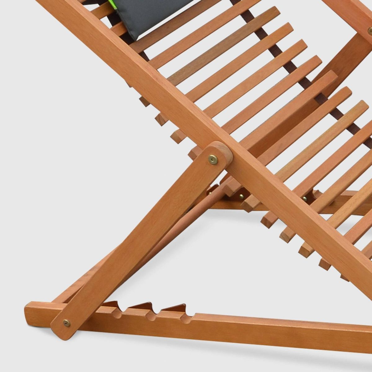 SWEEEK Chiliennes bois à lattes - Bilbao - 2 transats en bois d'Eucalyptus huilé avec coussin repose-tête gris