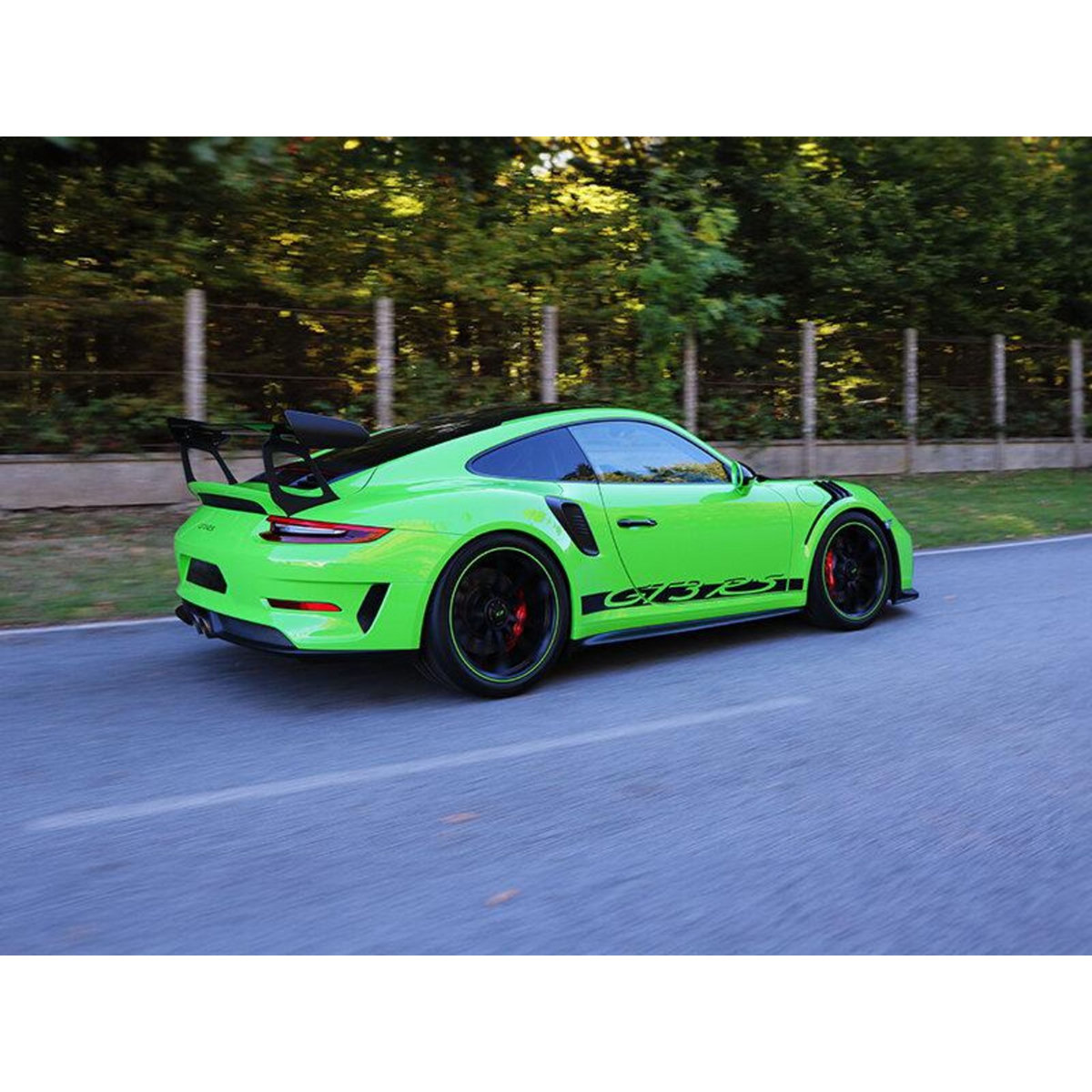 Smartbox Stage de pilotage multivolant : 2 tours en McLaren et 2 tours en Porsche sur le circuit du Luc - Coffret Cadeau Sport & Aventure