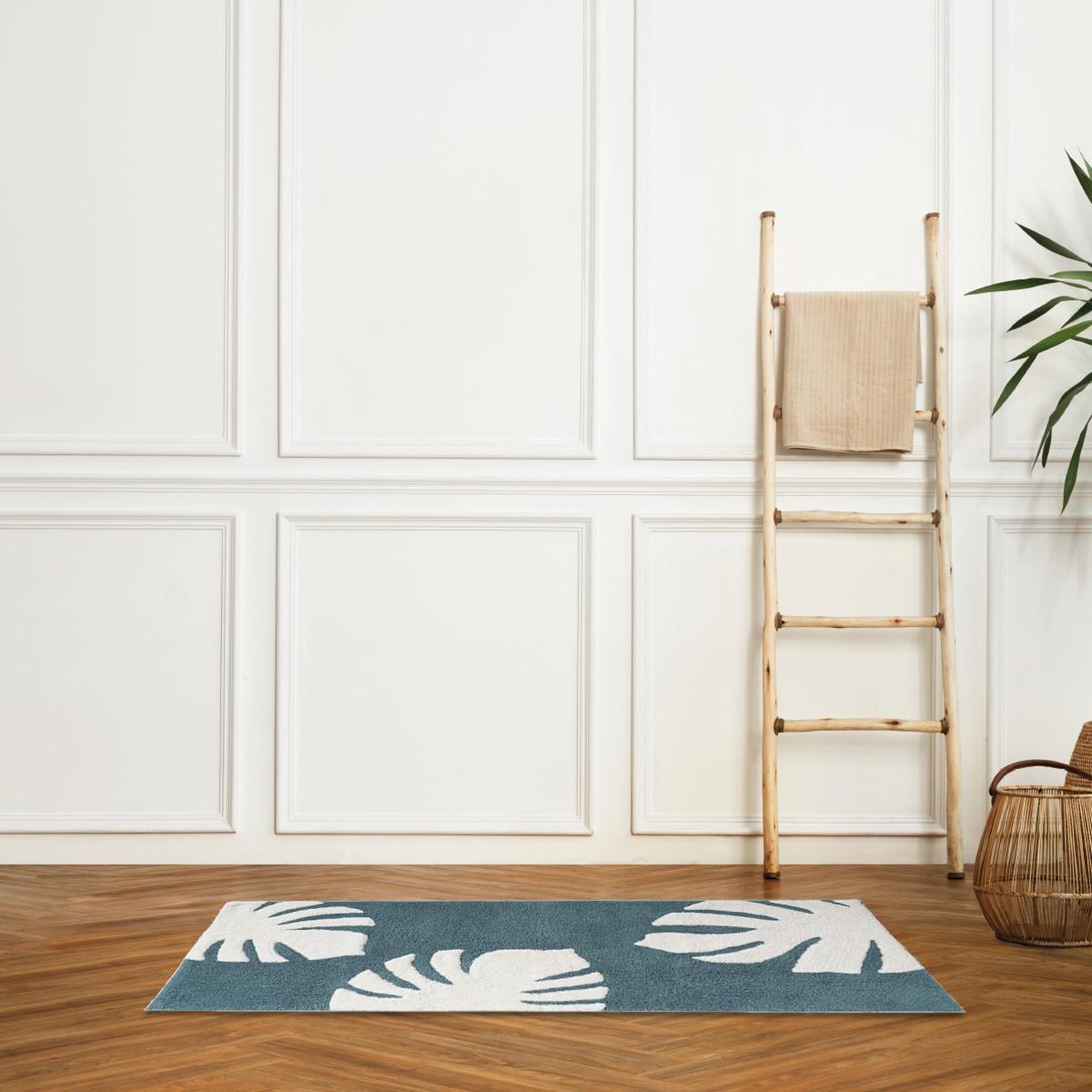 Voir la diapositive 2 : GUY LEVASSEUR Tapis de bain déco feuilles en coton tufté 60x120cm
