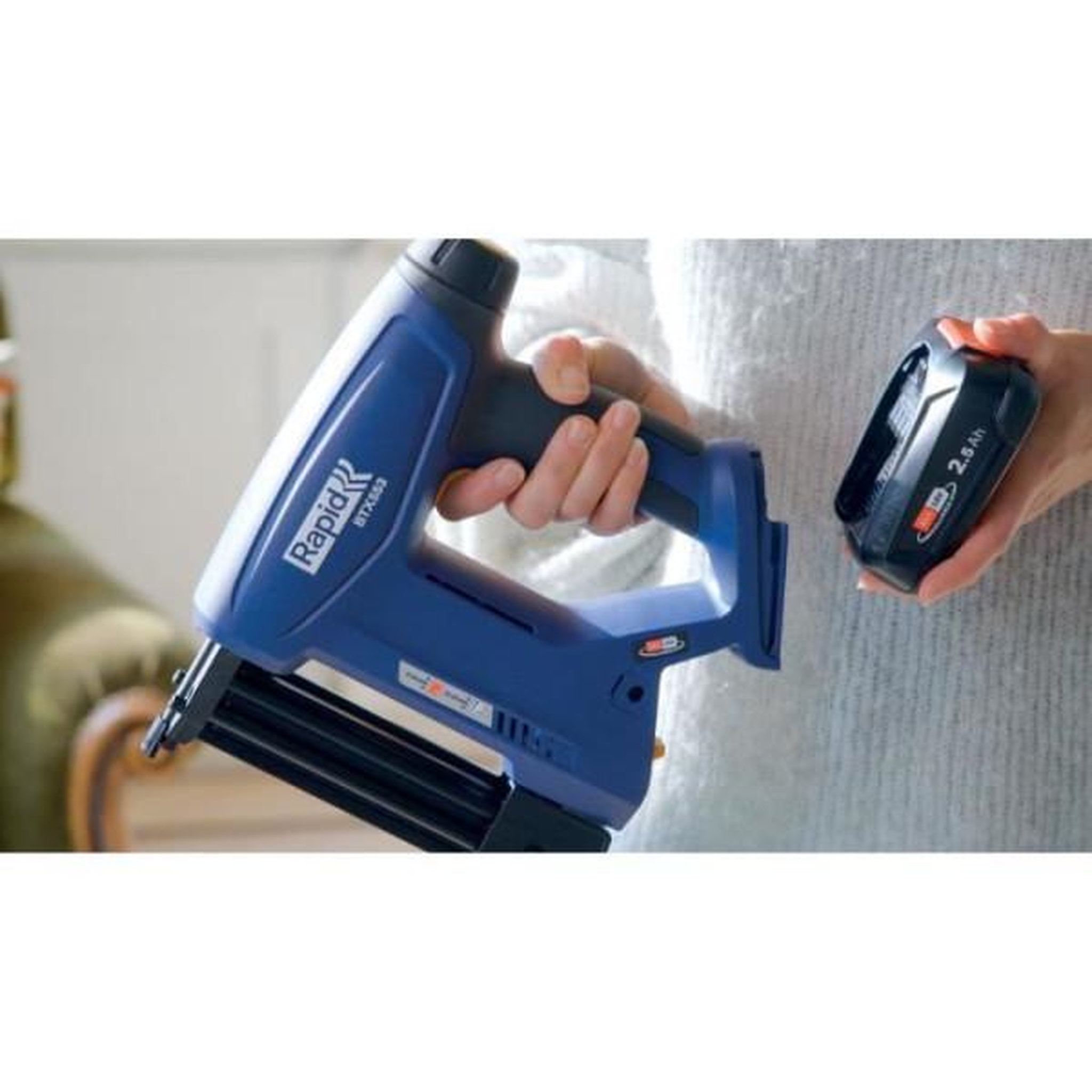 Voir la diapositive 6 : RAPID Agrafeuse-cloueuse électrique sans fil 18v - 5001509
