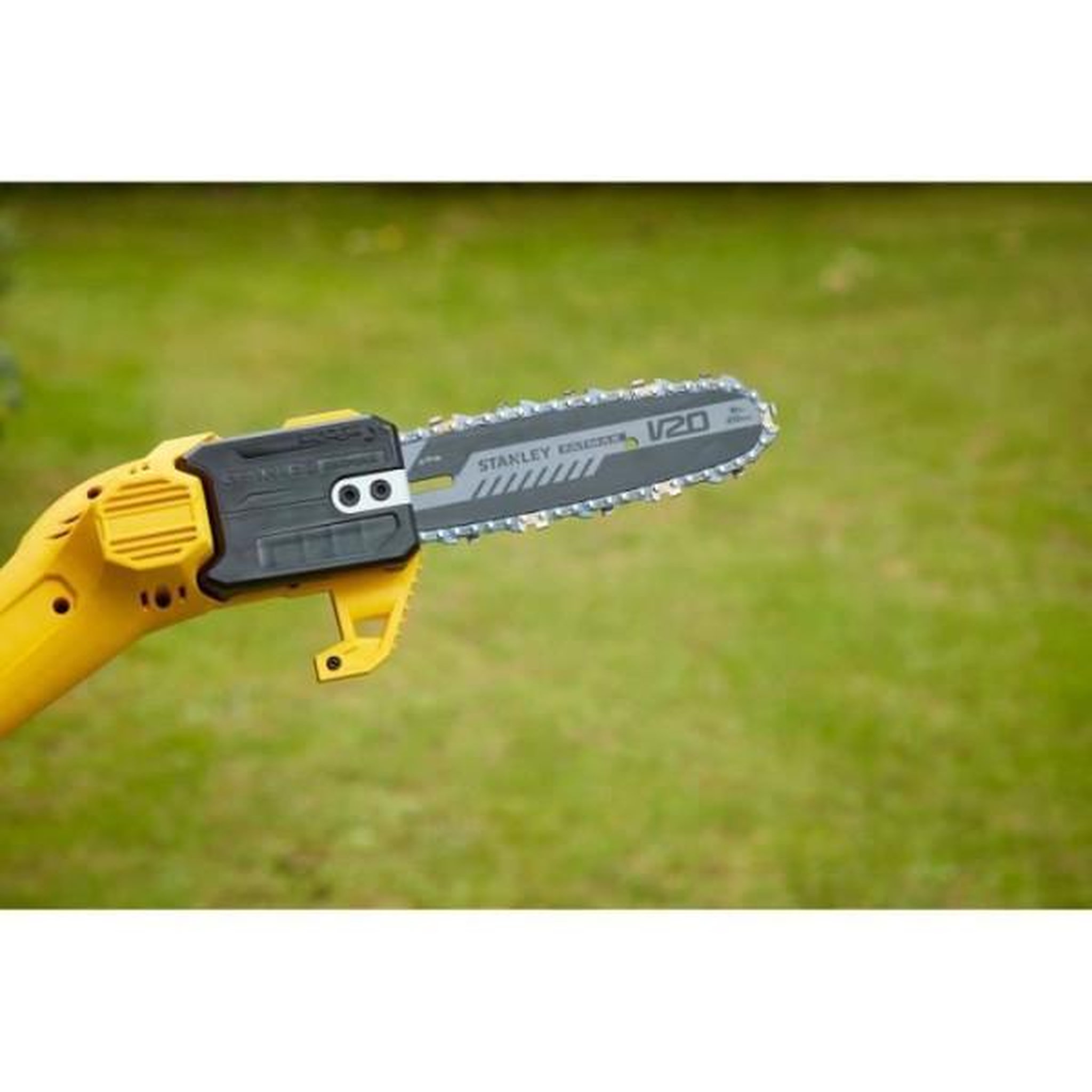 Voir la diapositive 5 : STANLEY FATMAX STANLEY FATMAX - ELAGUEUR SUR PERCHE 18V - Fourni avec un chargeur et une batterie 4AH