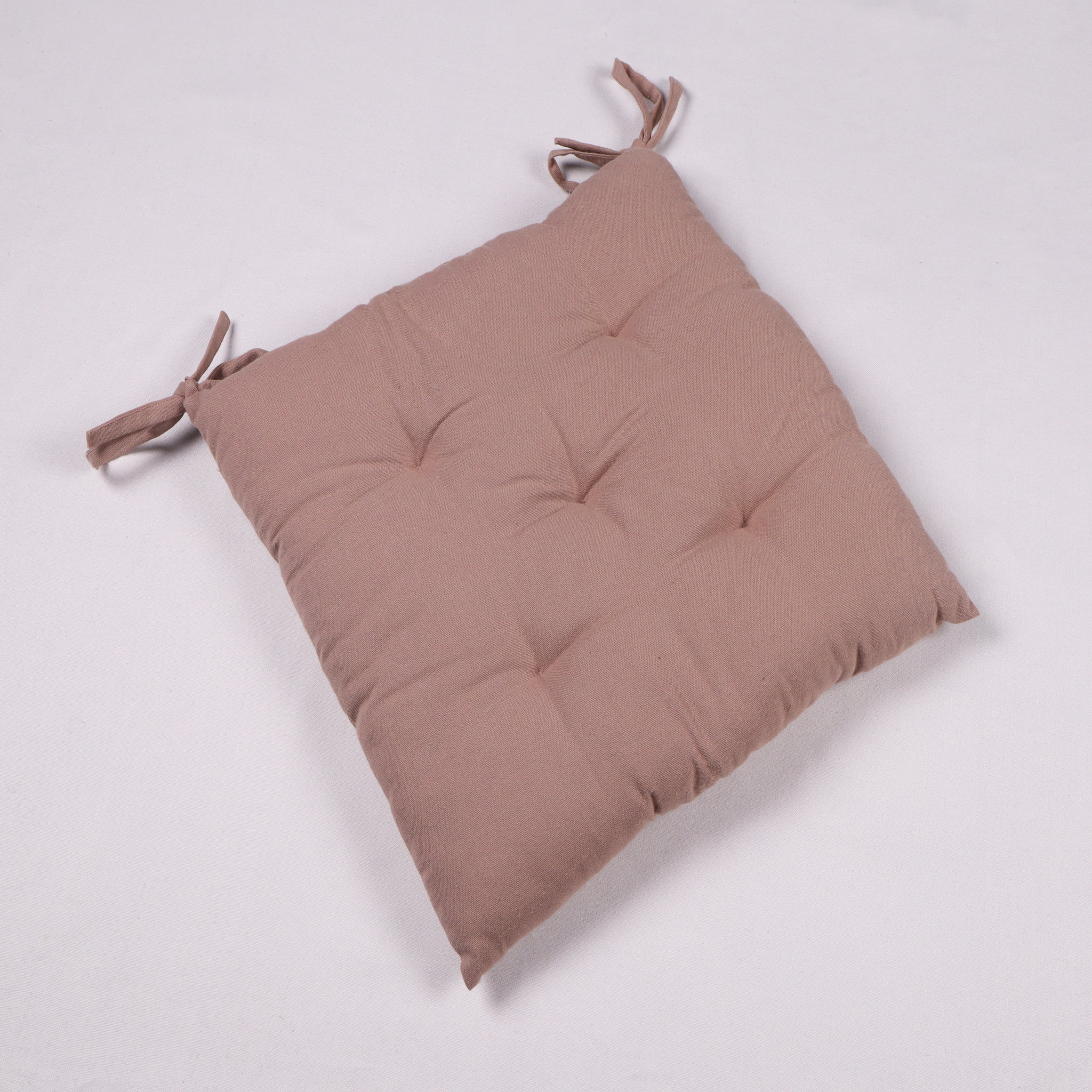 ACTUEL Galette de chaise matelassée unie en coton à nouettes
