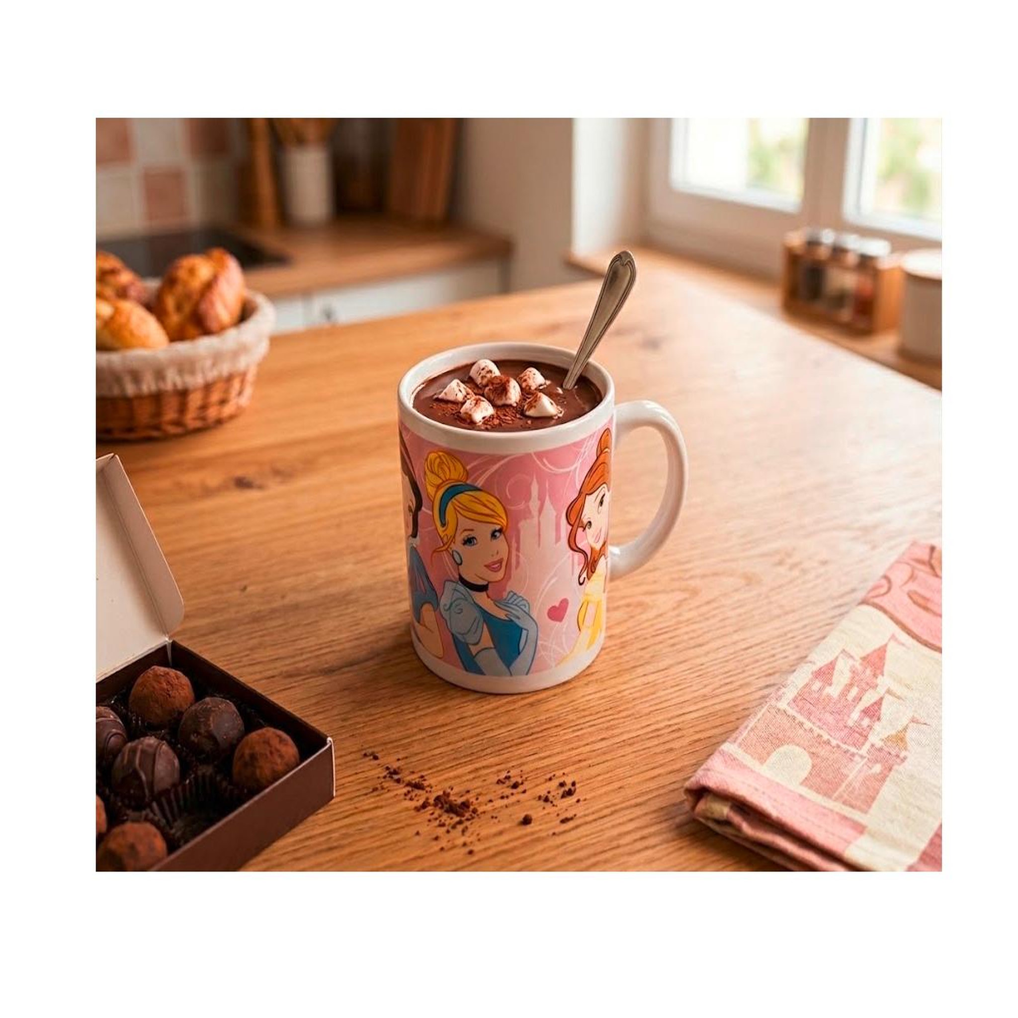 Voir la diapositive 2 : Eden Mug en céramique décoré princesses – 8 cm