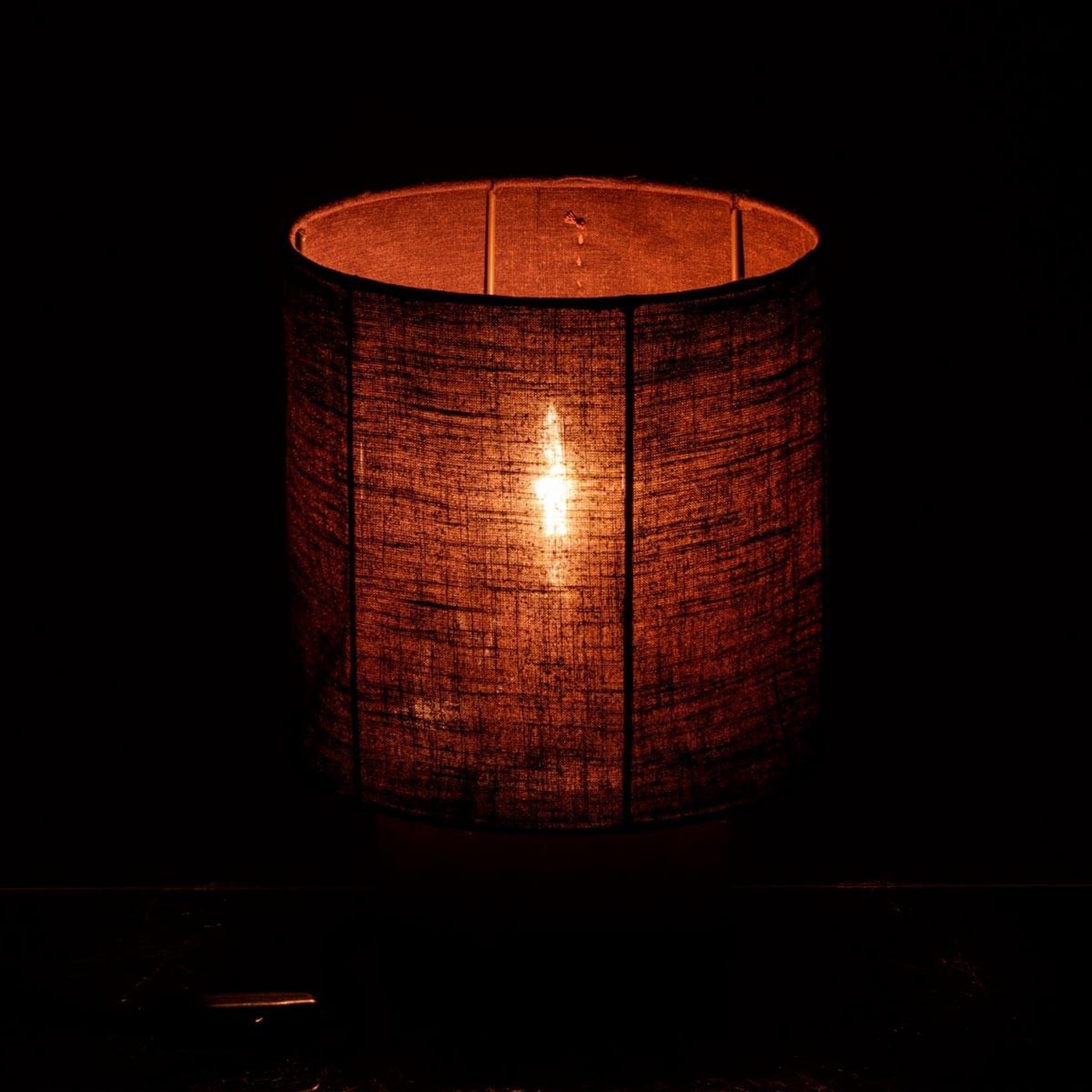 Voir la diapositive 3 : J-LINE Lampe à poser  havel  28cm marron