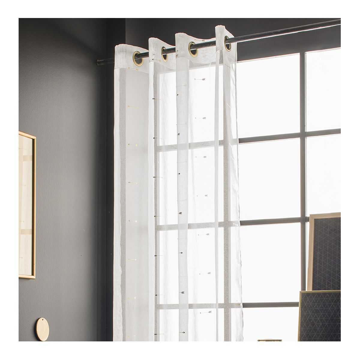 Voilage transparent à &oelig;illets en polyester avec impression flèches dorées