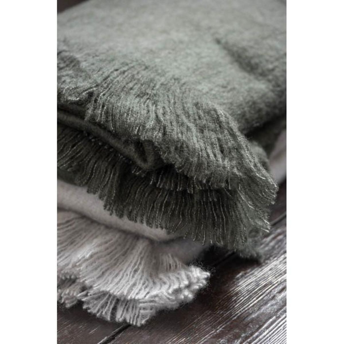 Paris Prix Plaid Uni à Franges  Glen  130x180cm Gris