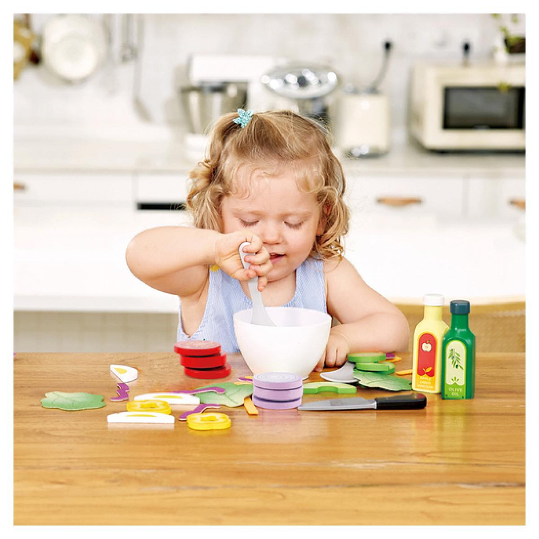 Voir la diapositive 2 : Hape Toys Healthy Salad Playset