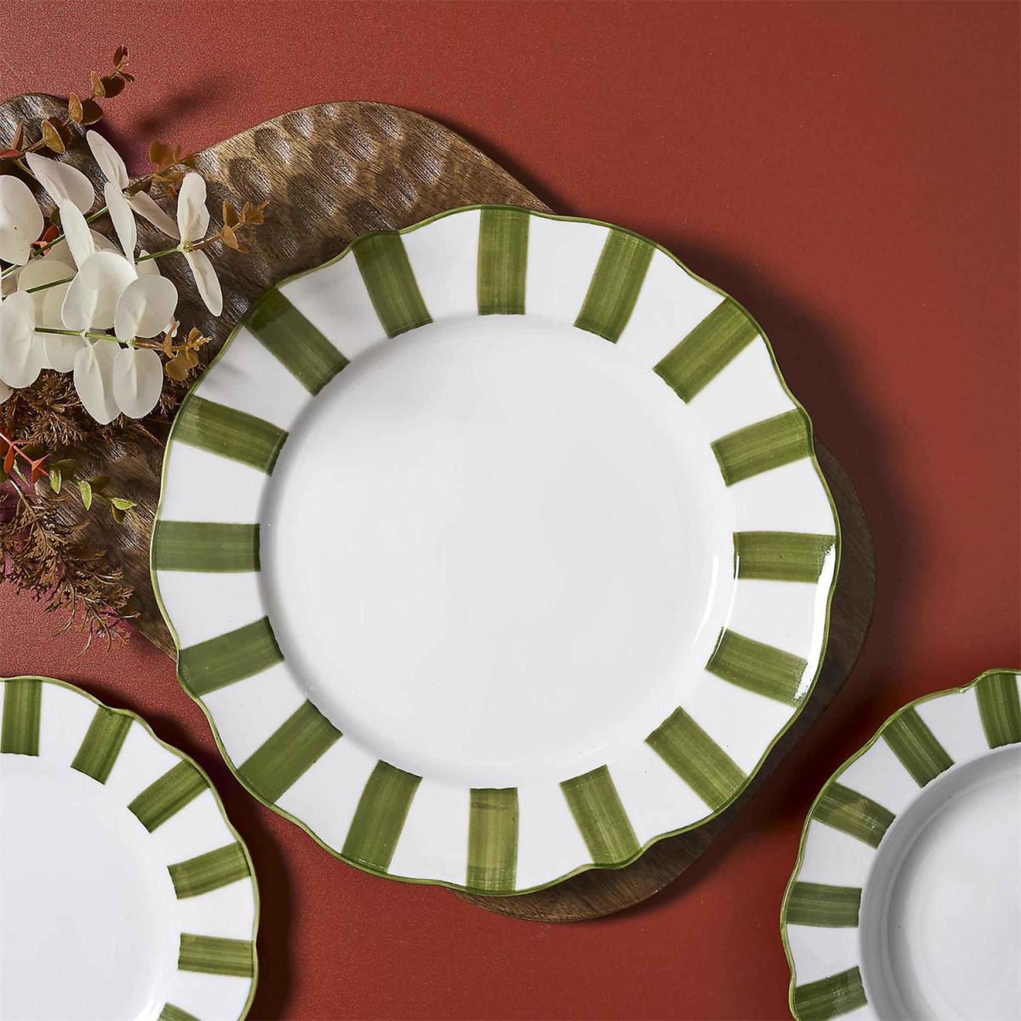 Voir la diapositive 3 : COOK CONCEPT Lot de 6 assiettes plates  cleo  27cm vert & blanc