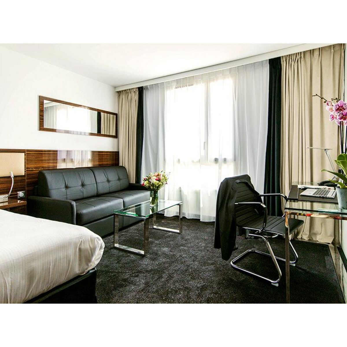 Smartbox Séjour près de Tours : 2 jours en hôtel 4* avec accès à l'espace bien-être - Coffret Cadeau Séjour