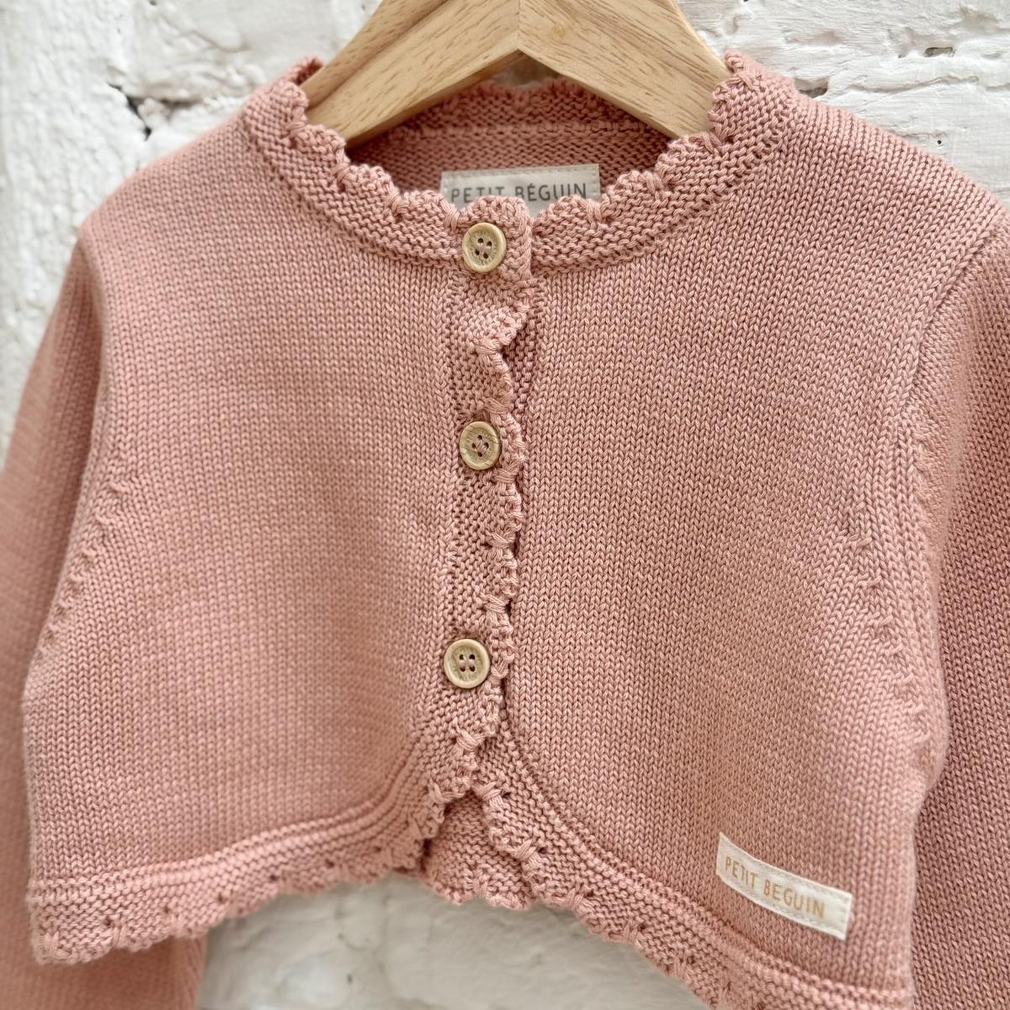 Voir la diapositive 6 : Petit Béguin Gilet enfant en tricot poésie d'été