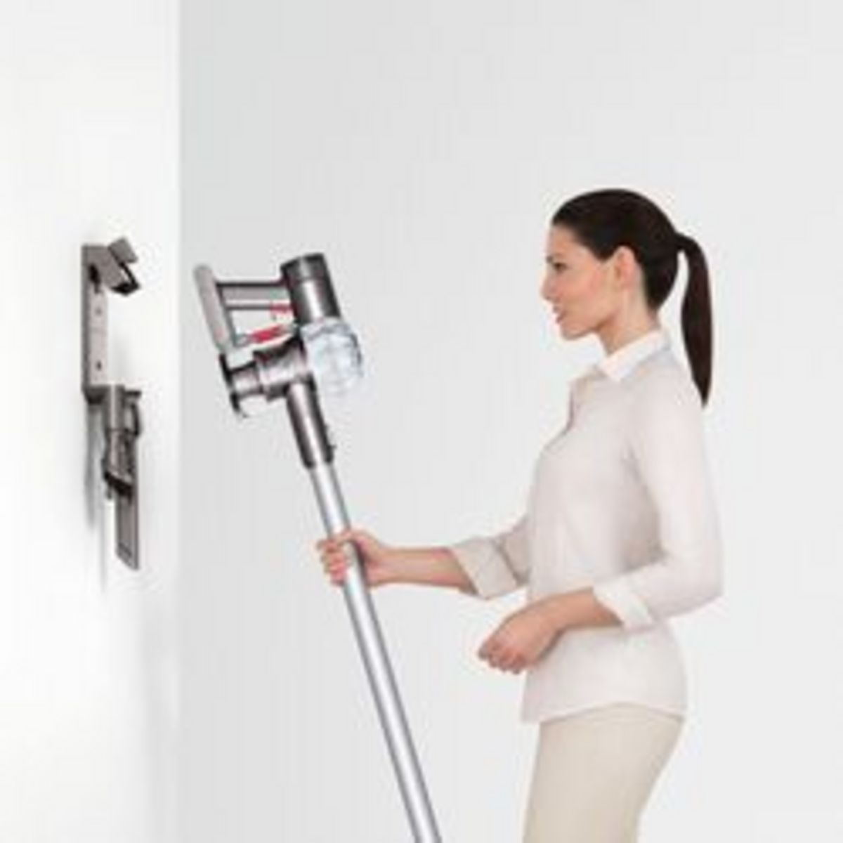 DYSON Aspirateur balai V6 +