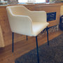 Voir la diapositive 5 : MAISON PAVANE Fauteuil blanc en tissu effet laine bouclette-Glam