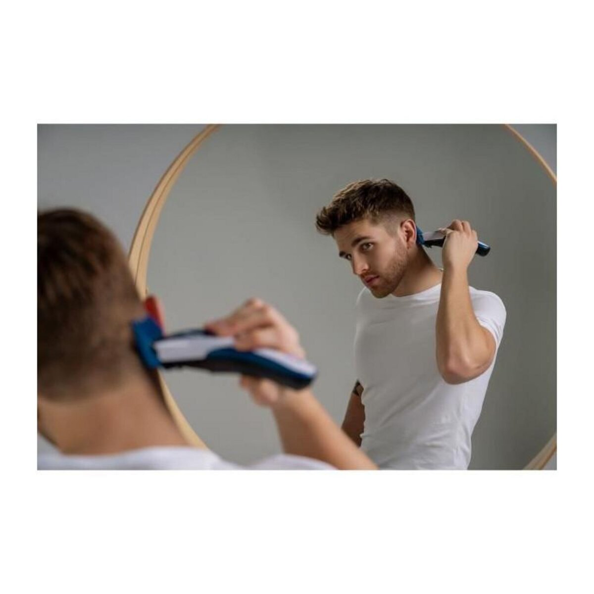 WAHL Tondeuse a cheveux - WAHL - COLOR PRO CORDLESS - 3,5 W - 8 sabots - Autonomie : 60 min - Bleu / Gris