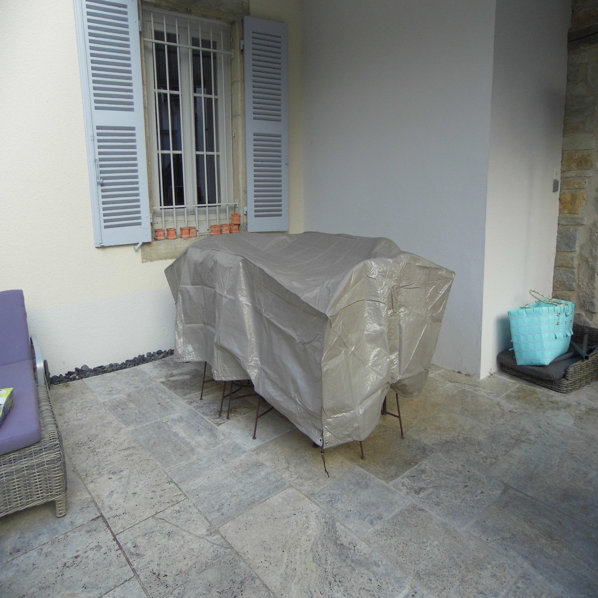 Voir la diapositive 5 : Jardiline Housse TABLE RECTANGULAIRE + CHAISES 6/8 pers. - 240 x 130 x 70 cm - Cover One