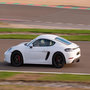 Voir la diapositive 3 : Smartbox Stage de pilotage : 2 tours sur le circuit de Haute Saintonge en Porsche Cayman S 718 - Coffret Cadeau Sport & Aventure