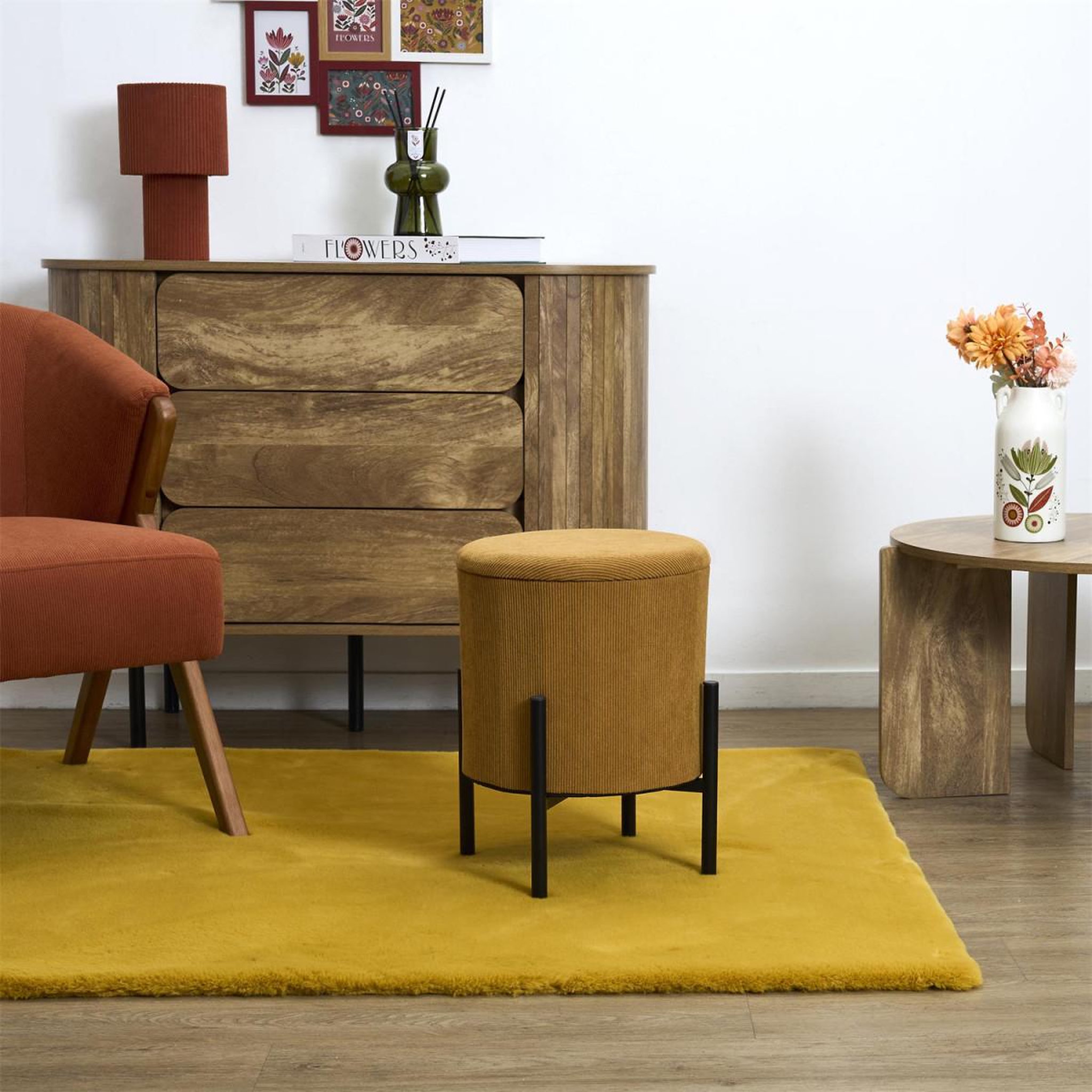 Voir la diapositive 6 : The Home Deco Factory Pouf de Rangement Côtelé  Jules  41cm Jaune