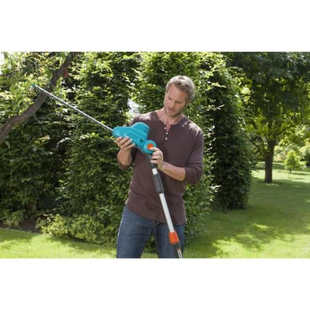Gardena Taille-haies télescopique électrique GARDENA - THS 500/48 - 500W - 48 cm - Tete inclinable
