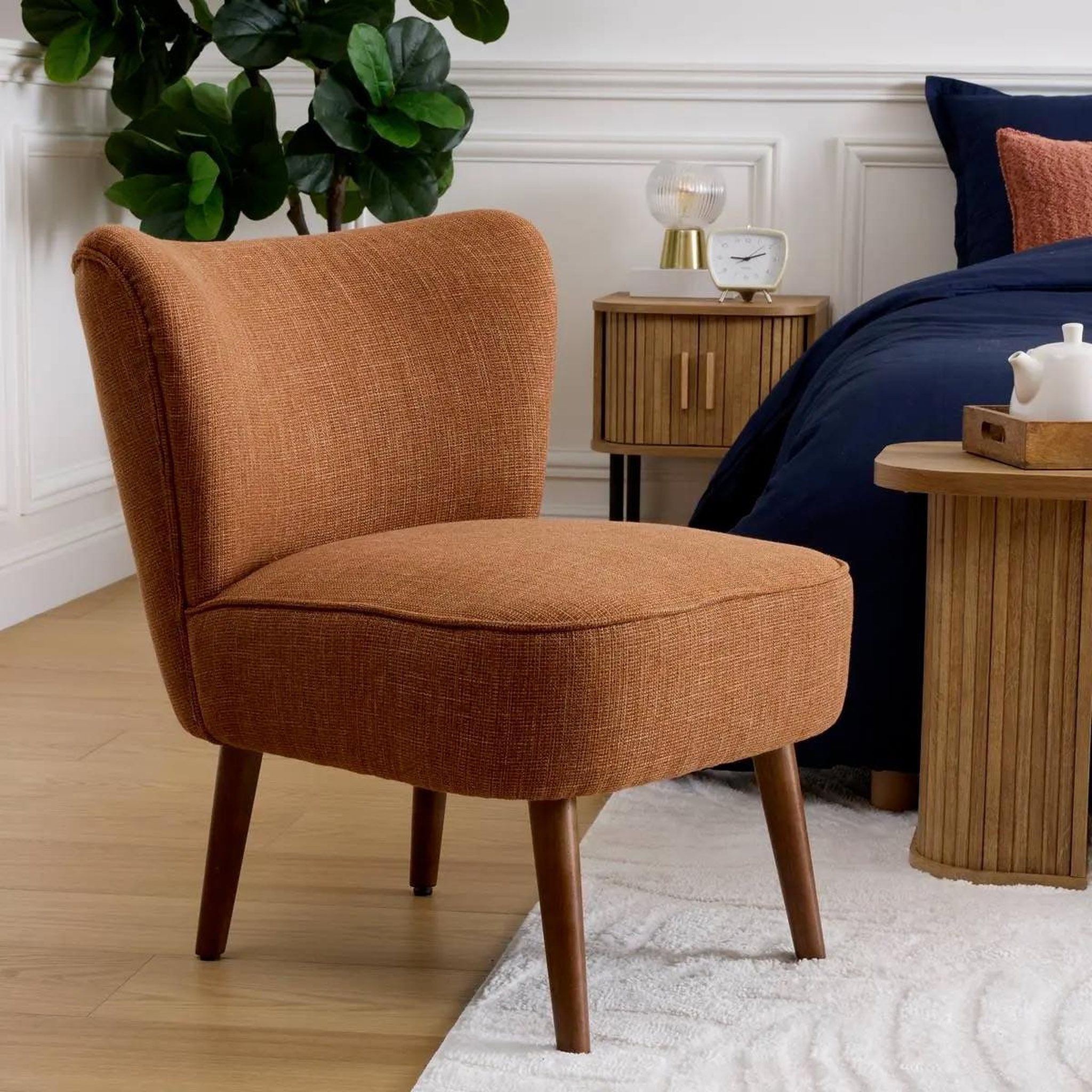 Voir la diapositive 2 : ATMOSPHERA Fauteuil design  aera  72cm ambre
