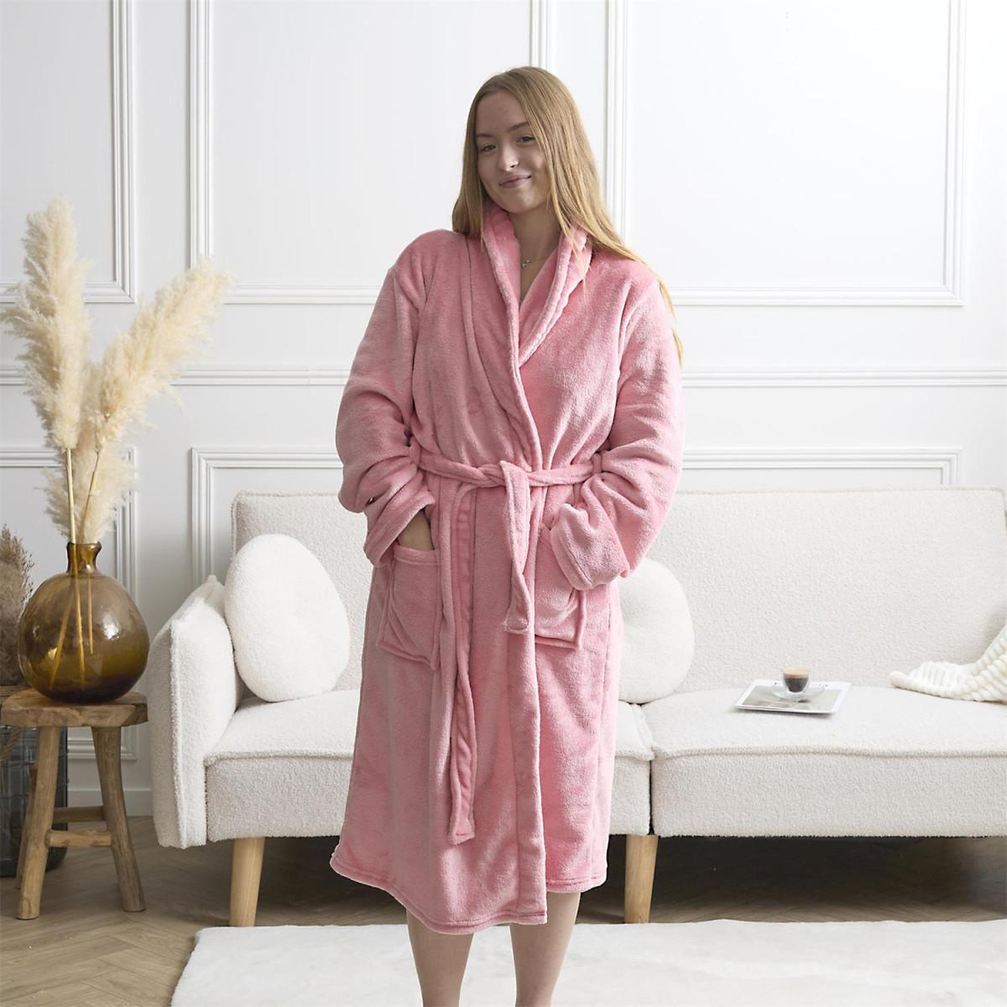Voir la diapositive 4 : The concept Factory Robe de chambre sherpa  flemme de ouf  rose
