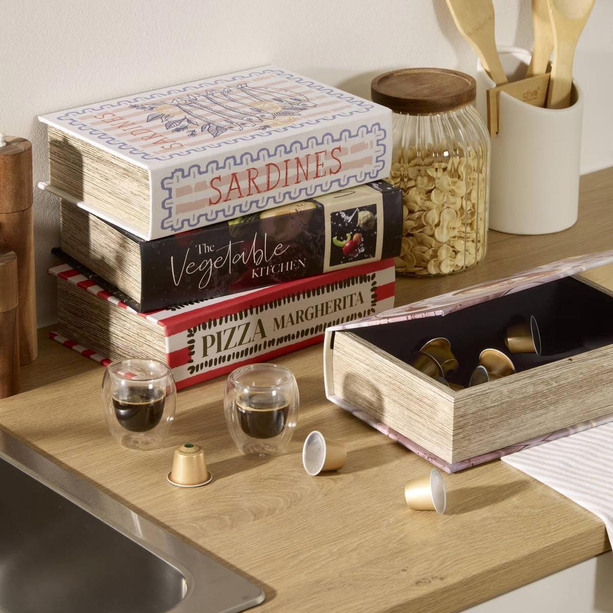 Voir la diapositive 4 : ATMOSPHERA Boîte déco livre légumes  josh  27cm multicolore
