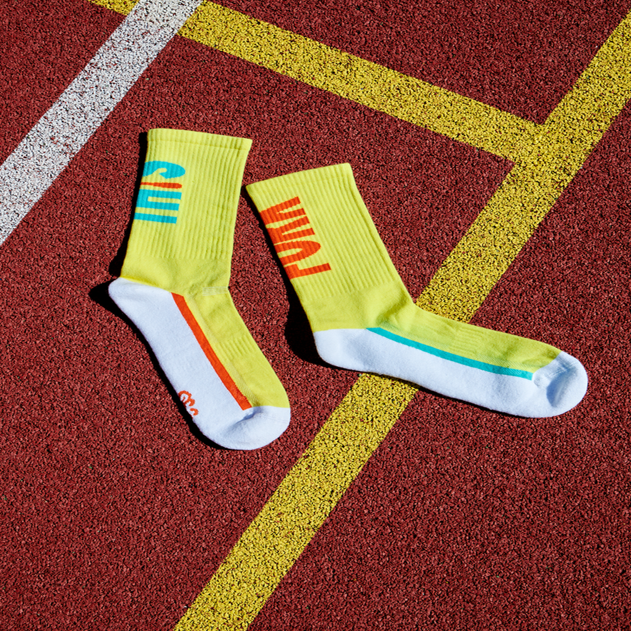 Voir la diapositive 5 : DEDOLES Chaussettes sport coolmax® fork this