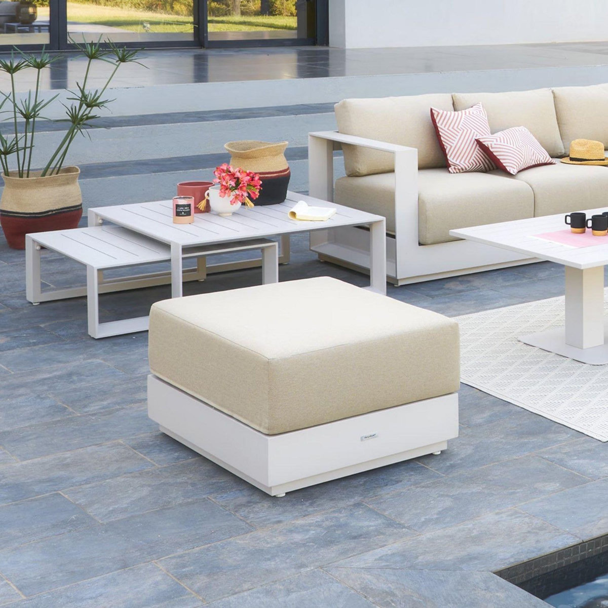 HESPERIDE Pouf de jardin en aluminium ALLURE - Avoine