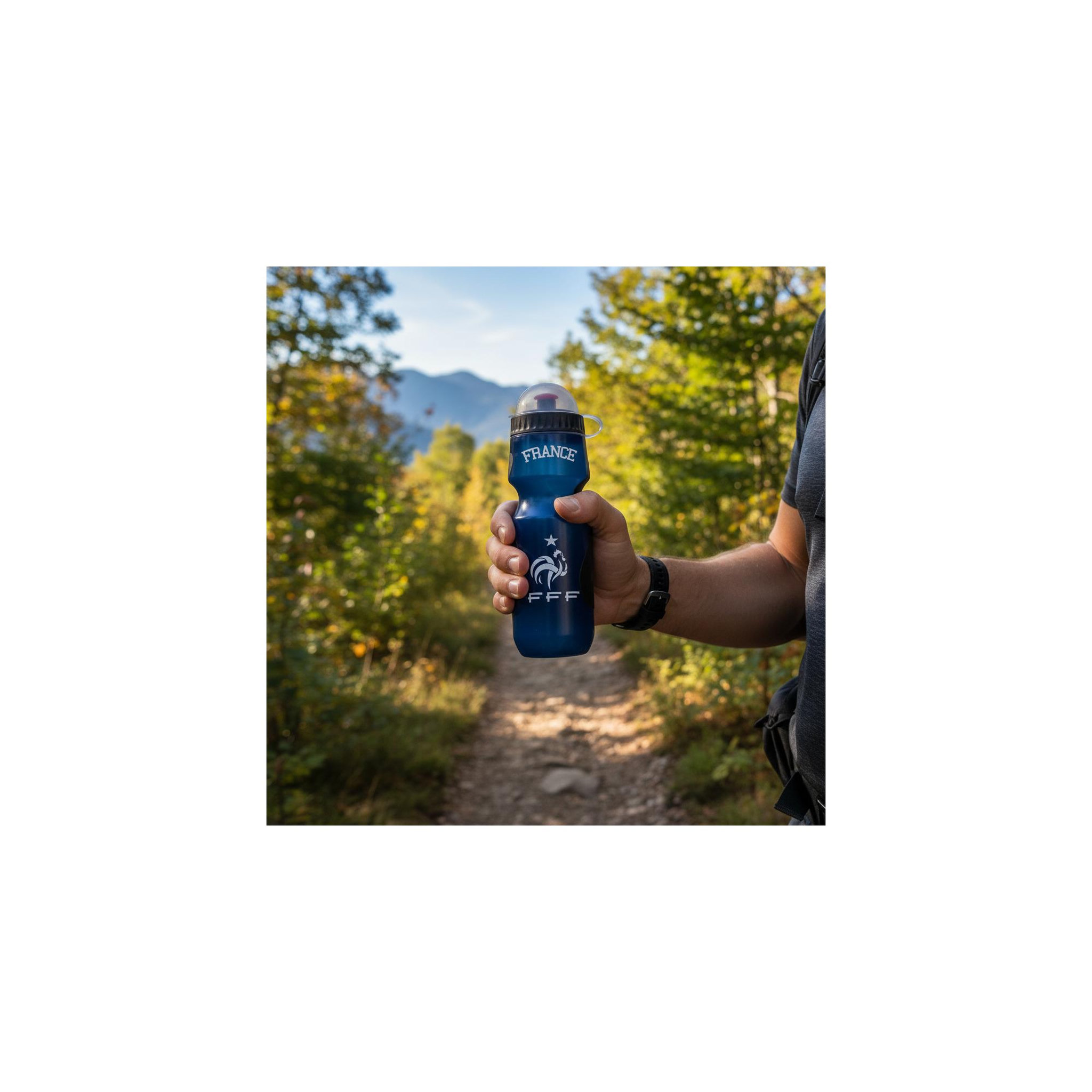Voir la diapositive 5 : FFF Gourde de sport - fédération française de football - en plastique - contenance : 600 ml