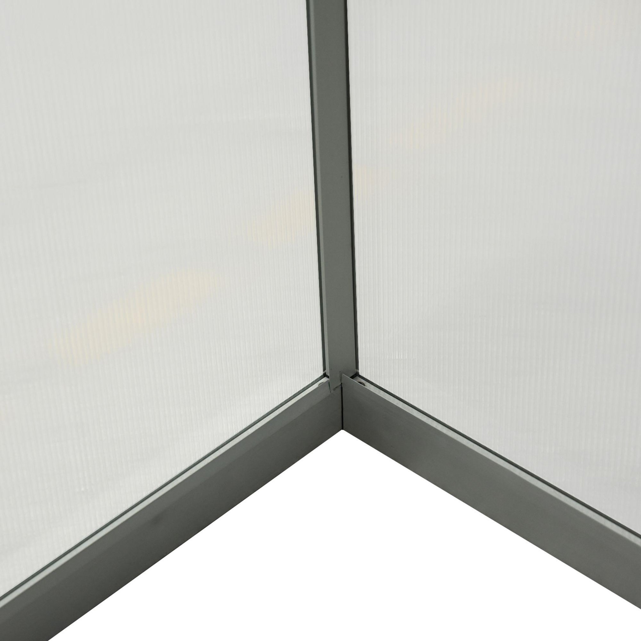 Voir la diapositive 6 : OUTSUNNY Serre de jardin aluminium polycarbonate 5,5 m² dim. 3,03L x 1,83l x 1,95H m fondation lucarne porte loquet