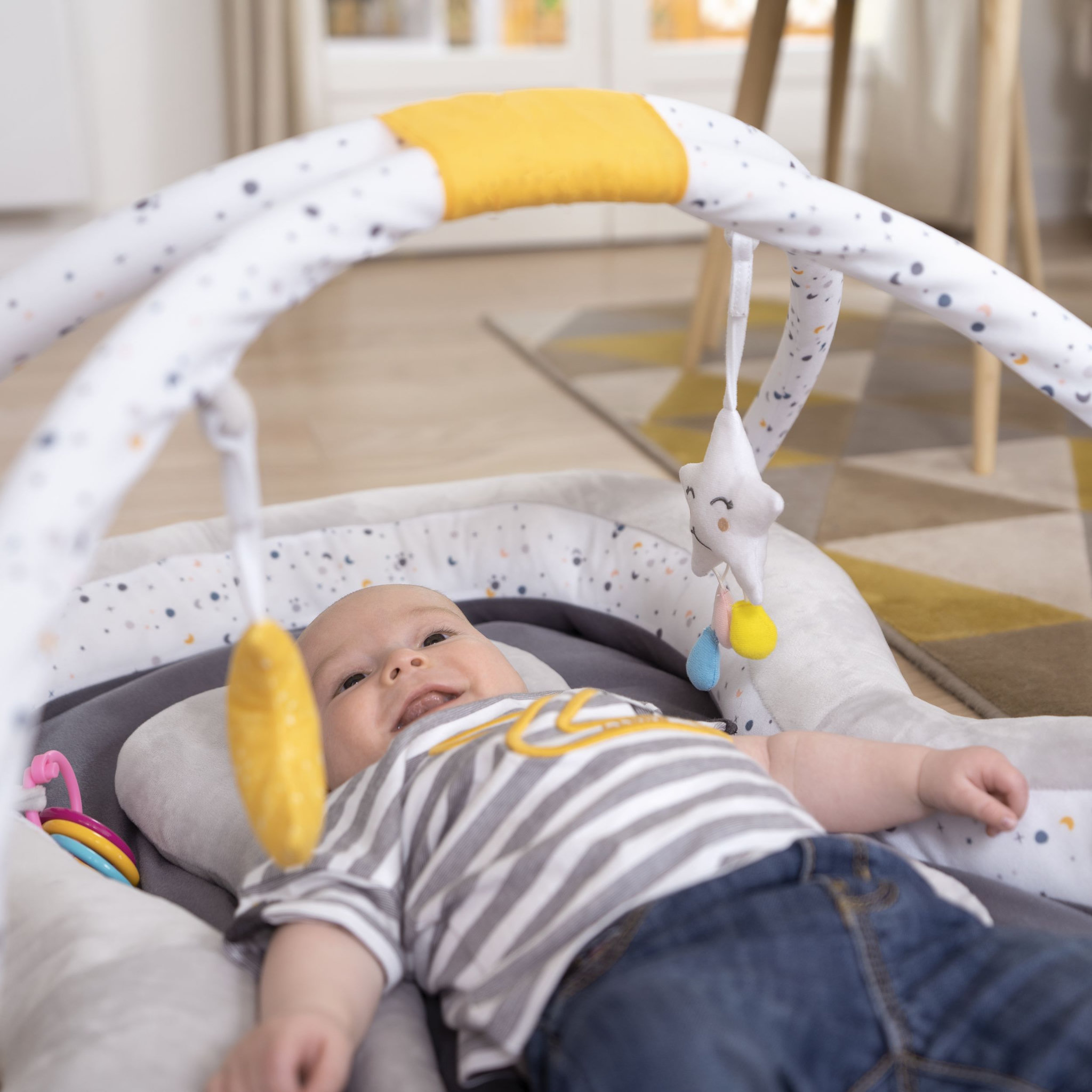 Voir la diapositive 5 : BADABULLE Nid d'éveil bébé