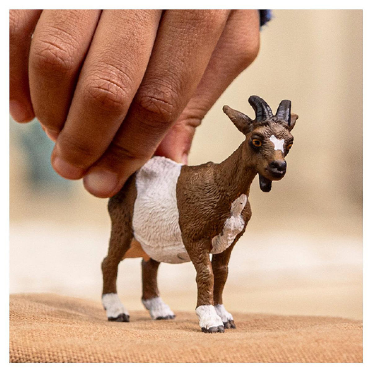 Schleich 14887 figurine Chèvre marron et blanche