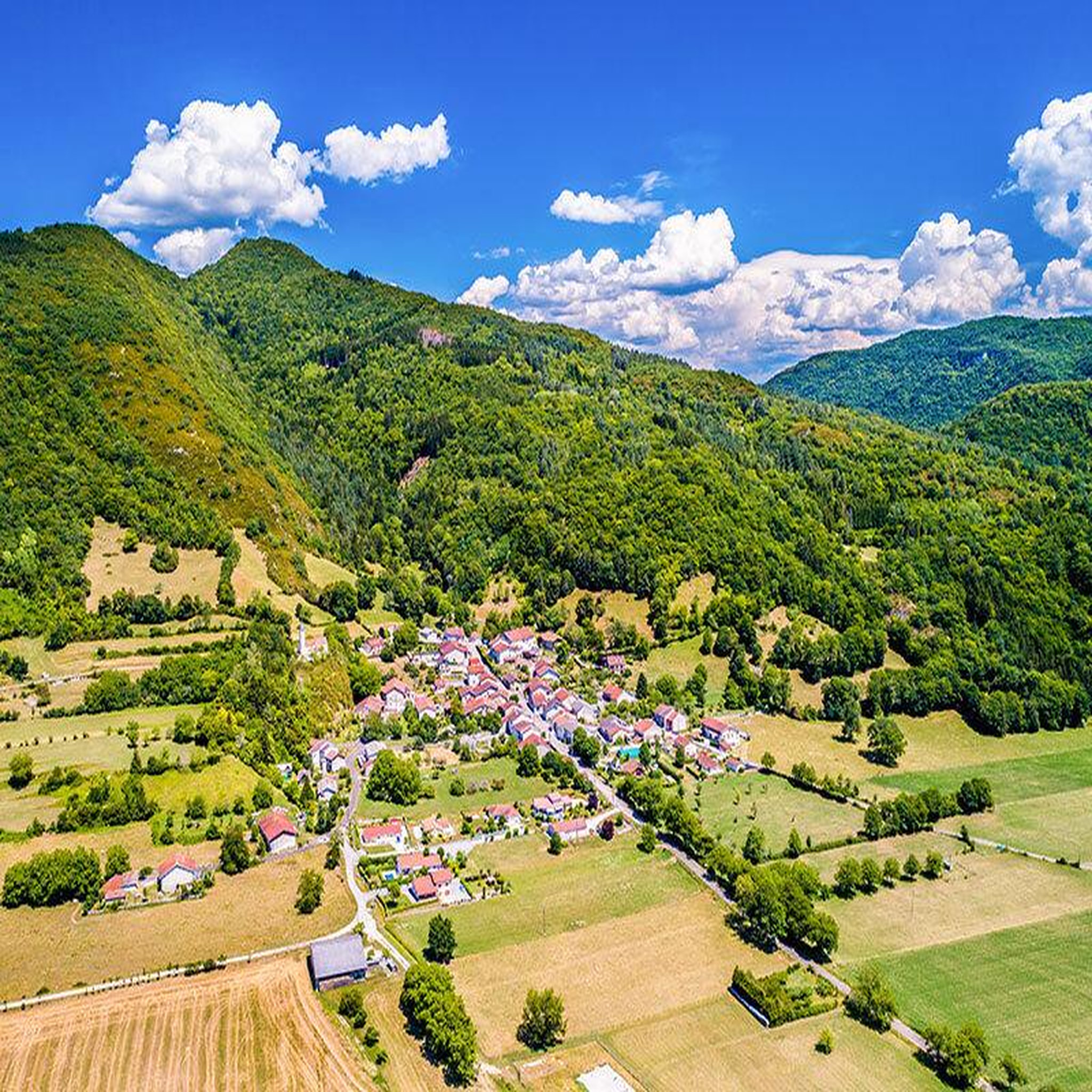 Voir la diapositive 5 : Smartbox Vol en montgolfière au-dessus de la frontière suisse - Coffret Cadeau Sport & Aventure