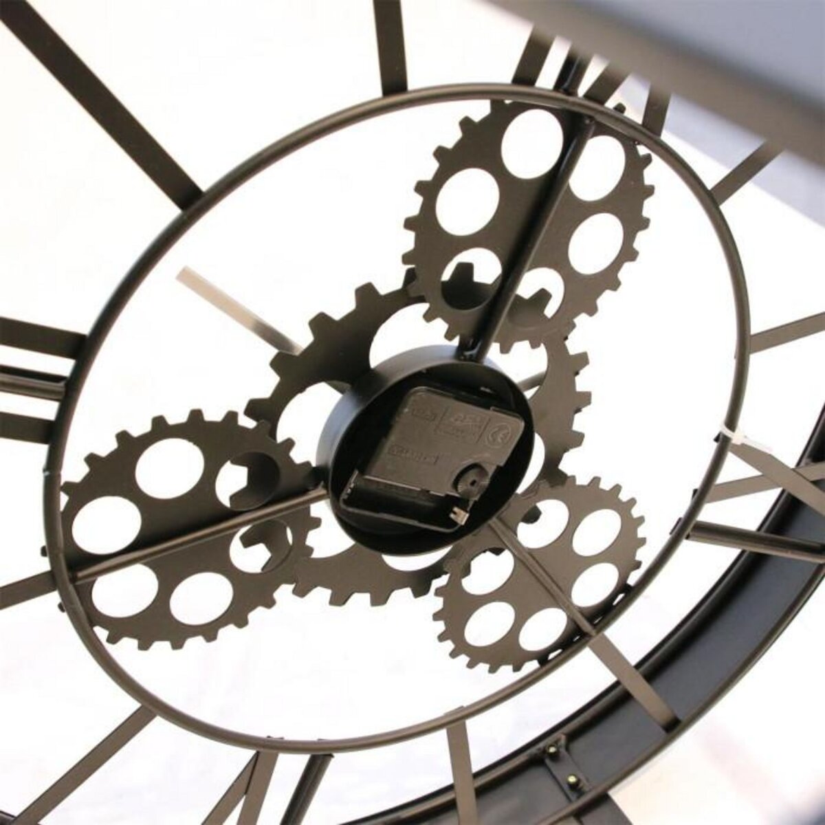 The Home Deco Factory Table d'appoint design horloge vintage Oscar - Diam. 50 x H. 50 cm - Noir