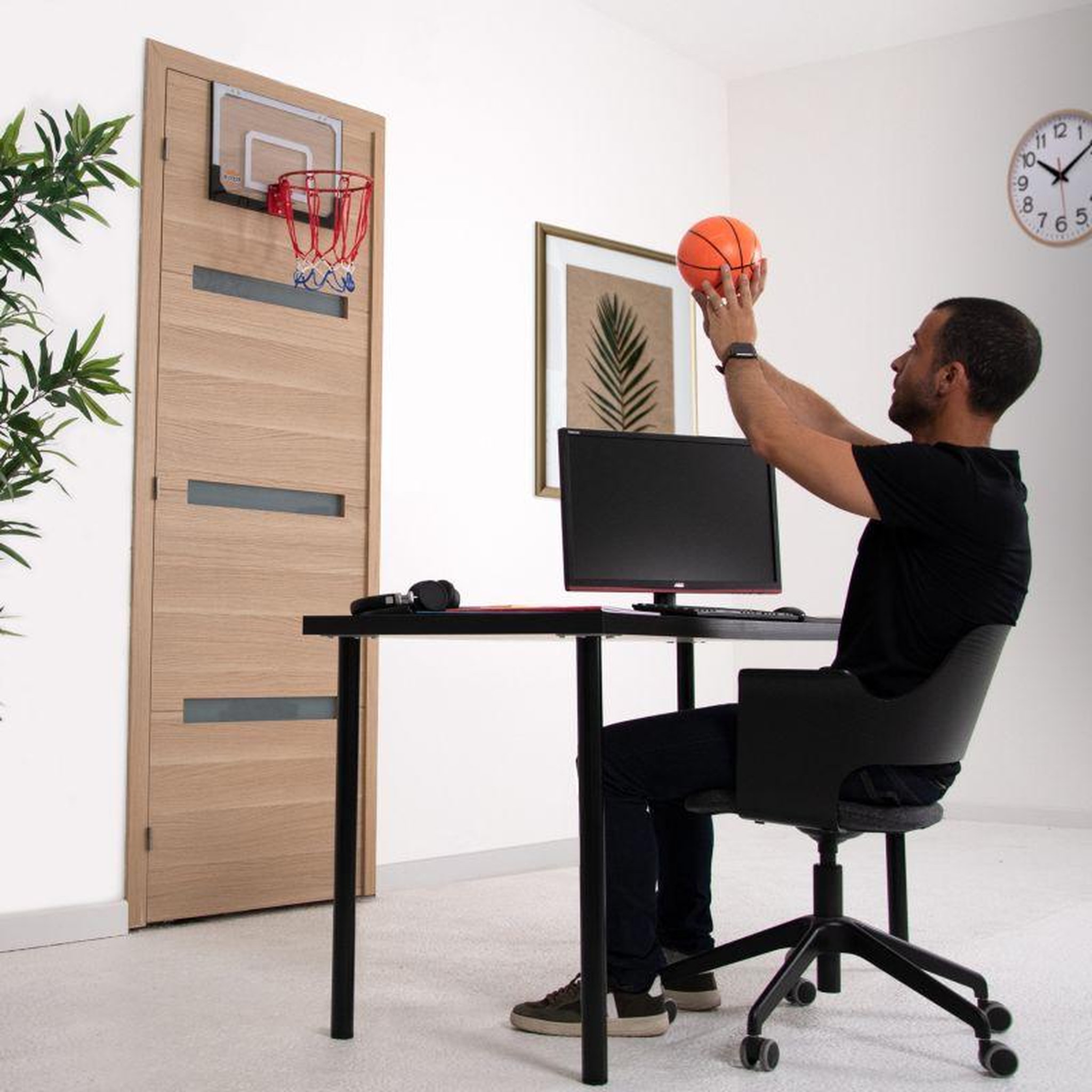 Voir la diapositive 2 : BUMBER Panier de Basket de porte AUSTIN à accrocher tout inclus 1 ballon et 1 pompe