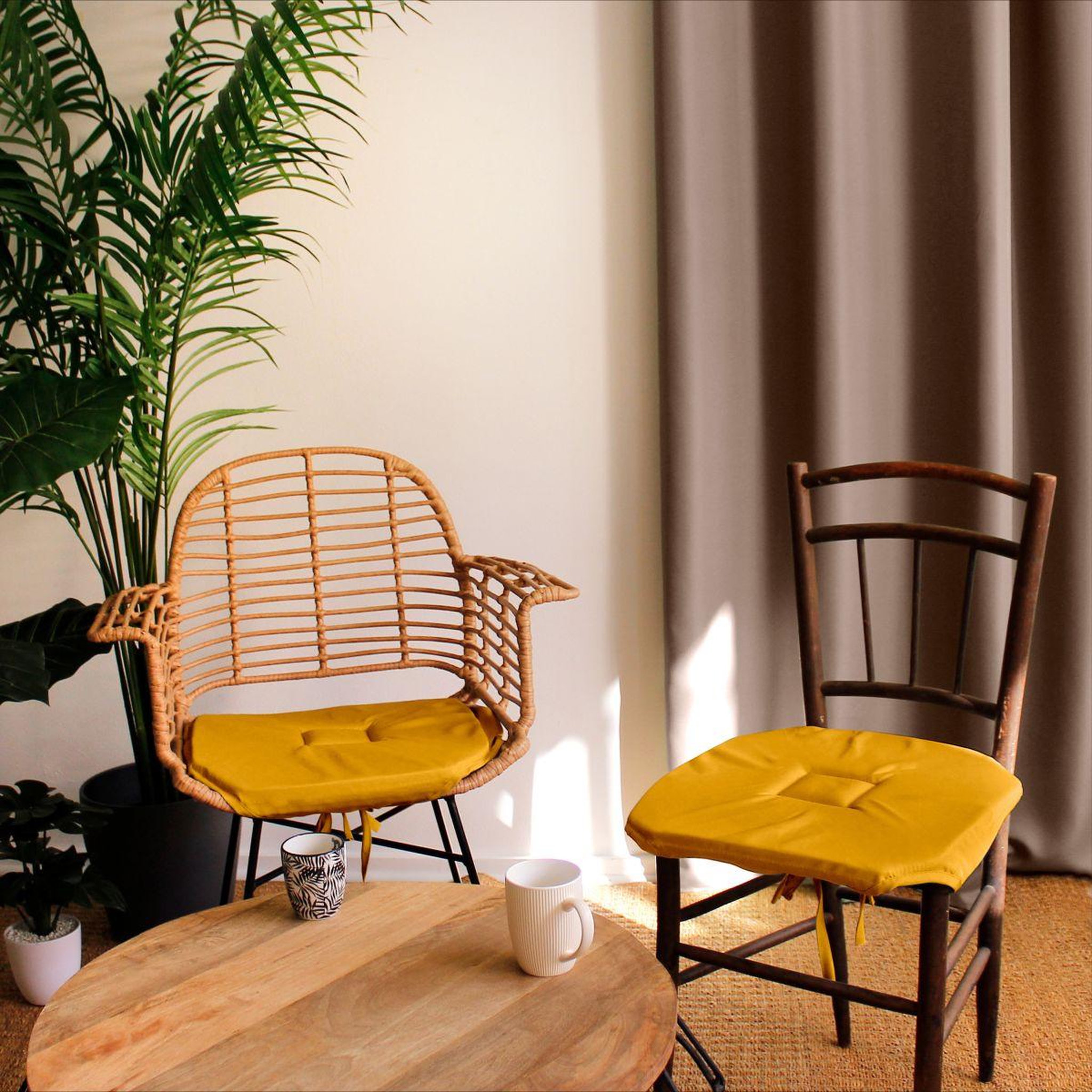 Voir la diapositive 2 : ENJOY HOME Galette de chaise uni  basic  40x40cm moutarde