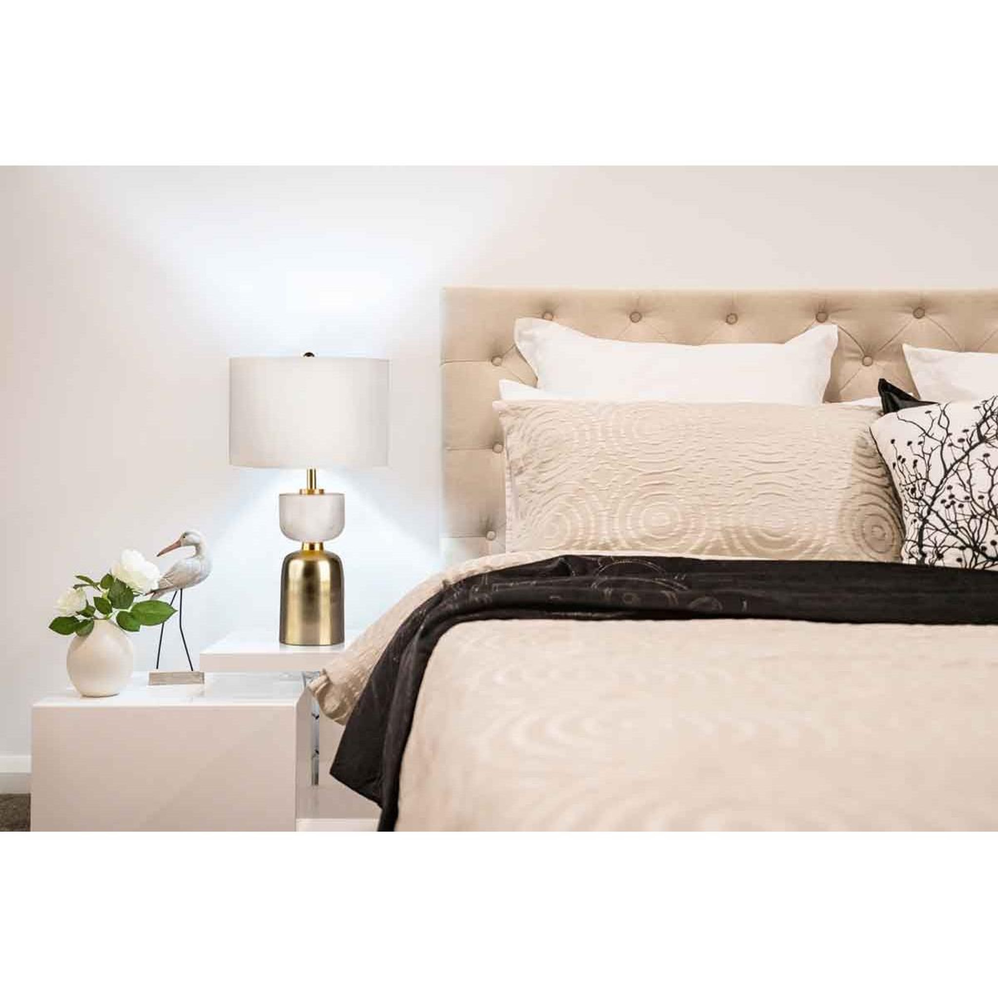 Voir la diapositive 5 : Paris Prix Lampe à Poser Design  Ceres  54cm Blanc & Or