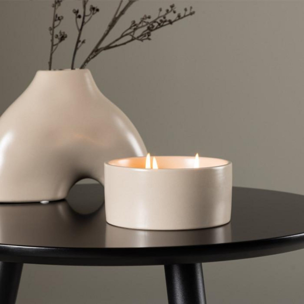 Paris Prix Bougie Parfumée Fraîcheur Marine  Douglas  750g Beige