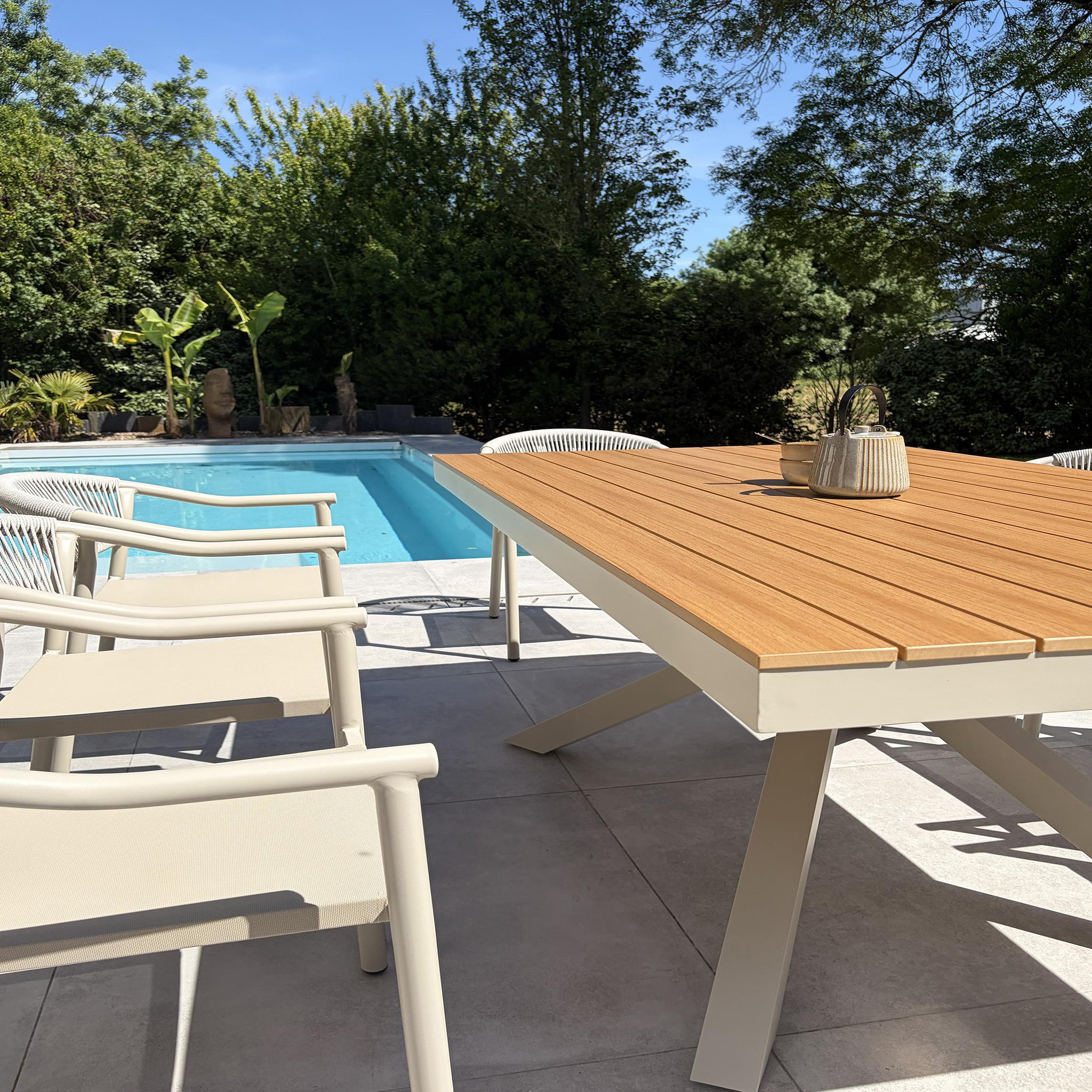 Voir la diapositive 6 : DCB GARDEN Ensemble repas de jardin en aluminium